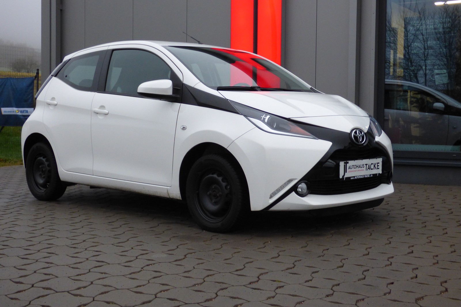 Toyota AYGO x-play touch, Kamera, ALU, Bluetooth