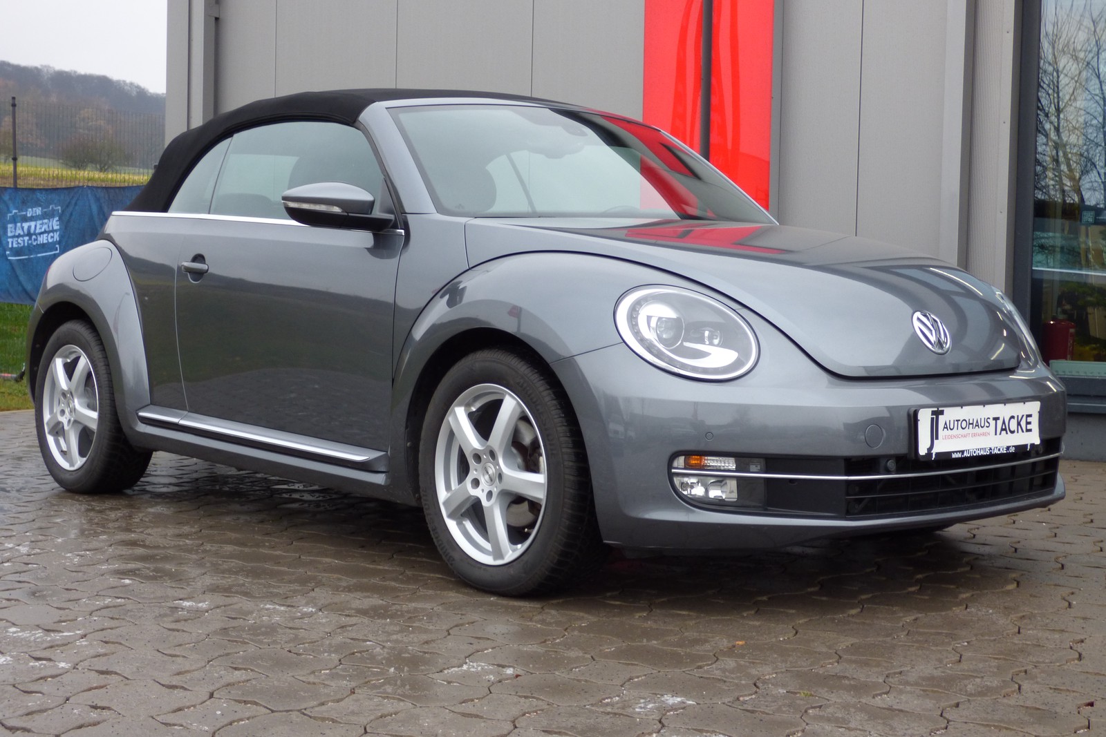 Volkswagen Beetle Design Cabriolet, LEDER, NAVI, 1.Hand