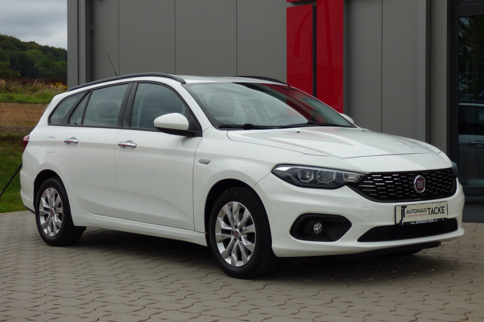 Fiat Tipo Lounge Kombi, 1. Hand, 8 fach bereift