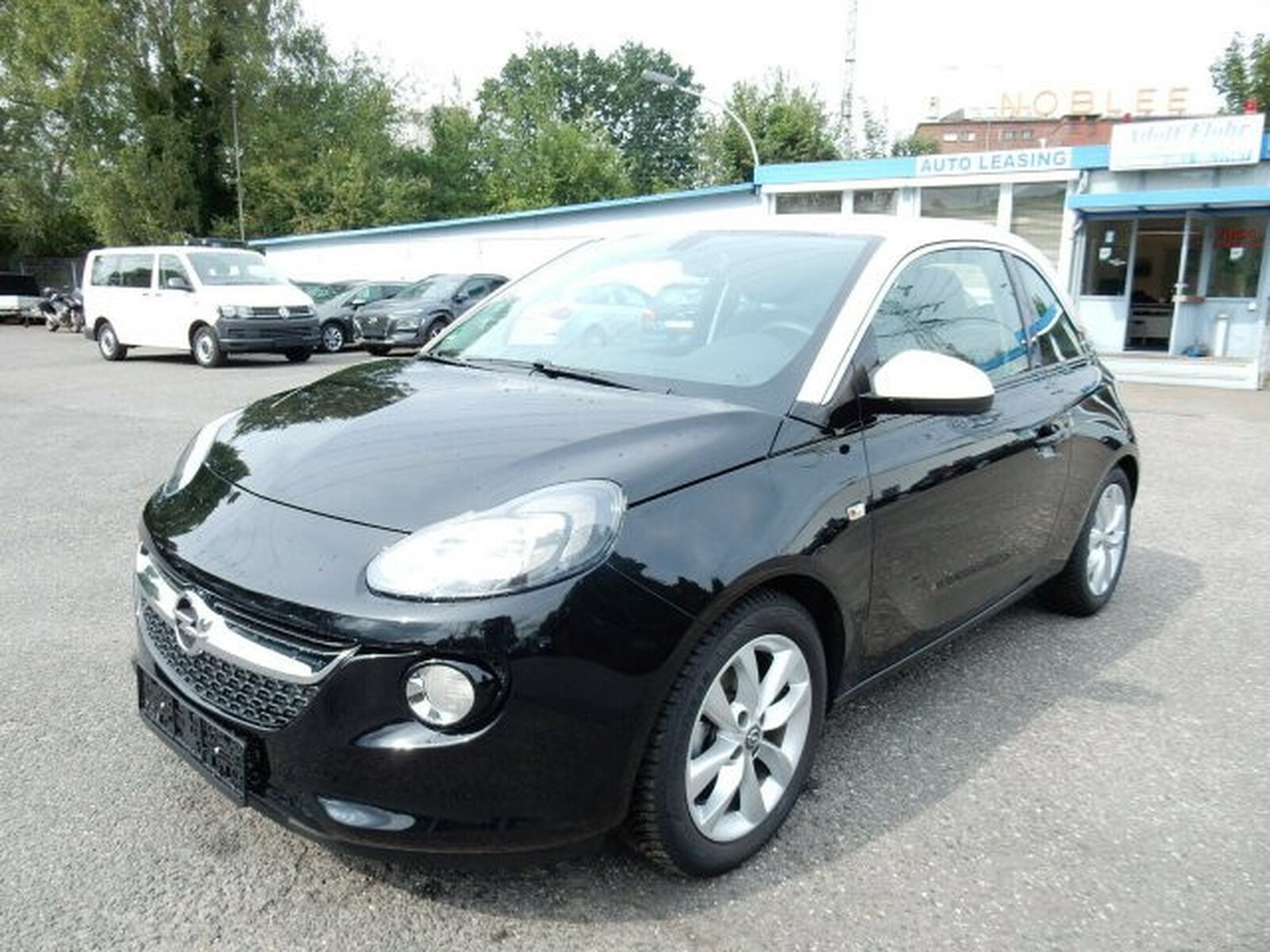 Opel Adam gebraucht kaufen in Hamburg Preis 10300 eur - Int.Nr.: 8389