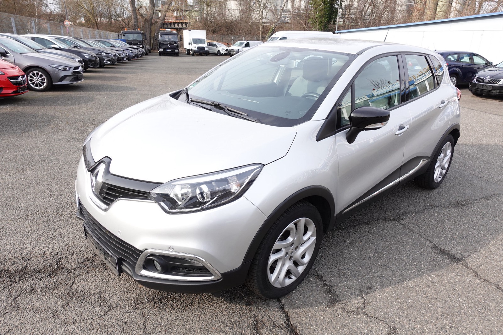 Renault Captur 1.5 DCI Autom.Luxe Kamera. Navi. Klimautom. Alu.