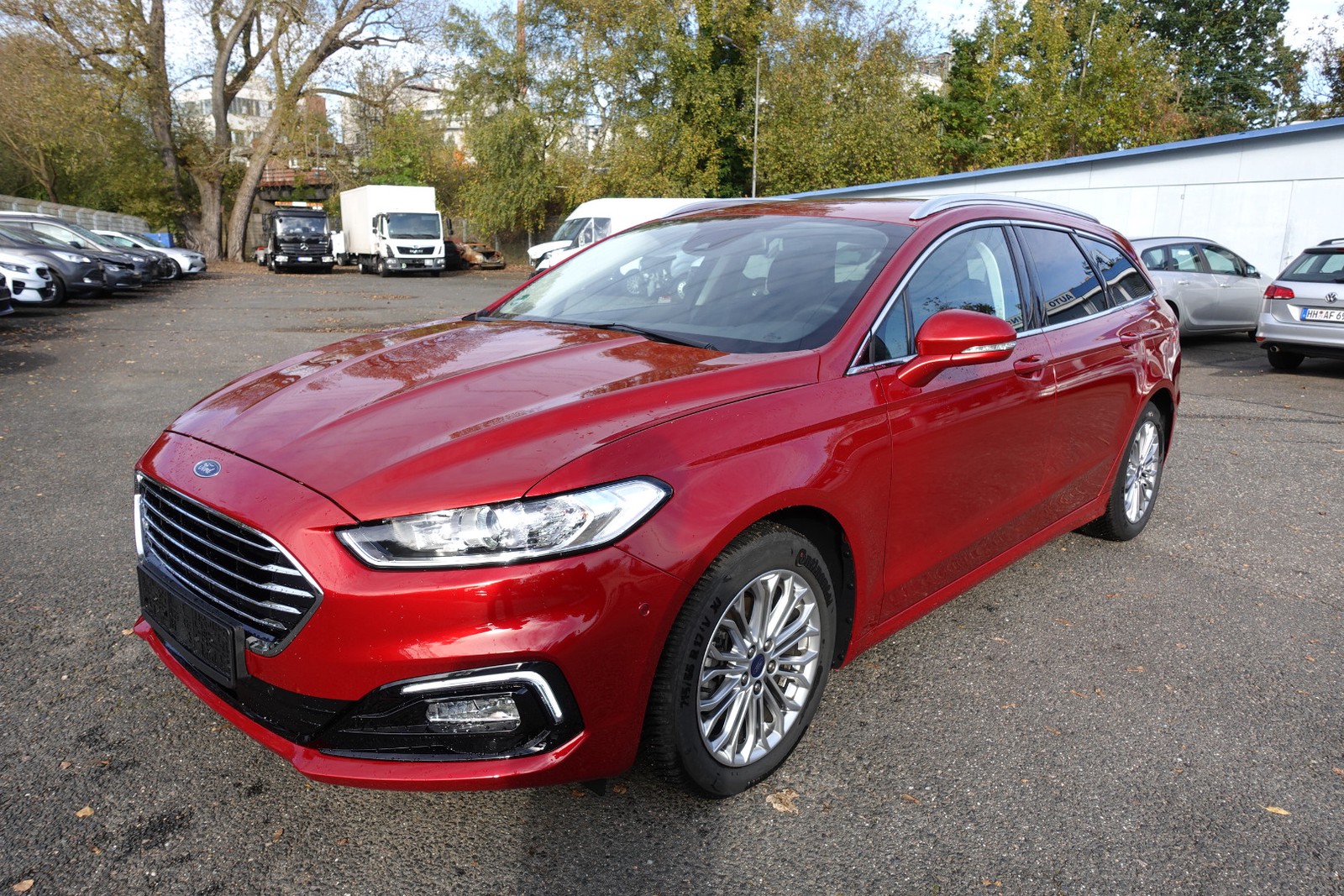 Ford Mondeo Turnier 2.0 D Titanium Kamera. Navi. Klimaaut. SHZ. PDC. Alu.