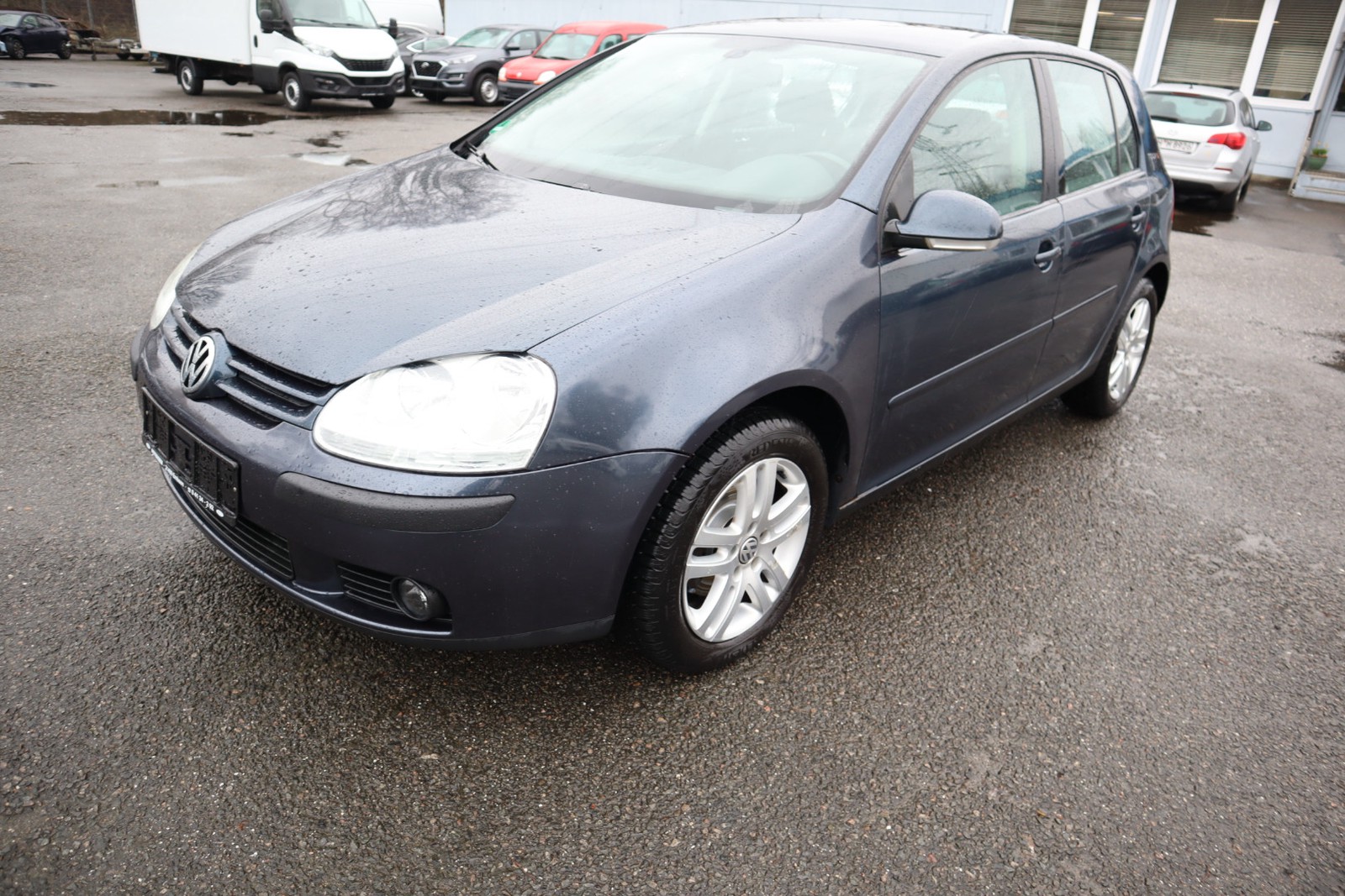 Volkswagen Golf V 1.6 i Tour Navi. Klimaaut. Alu AHK.