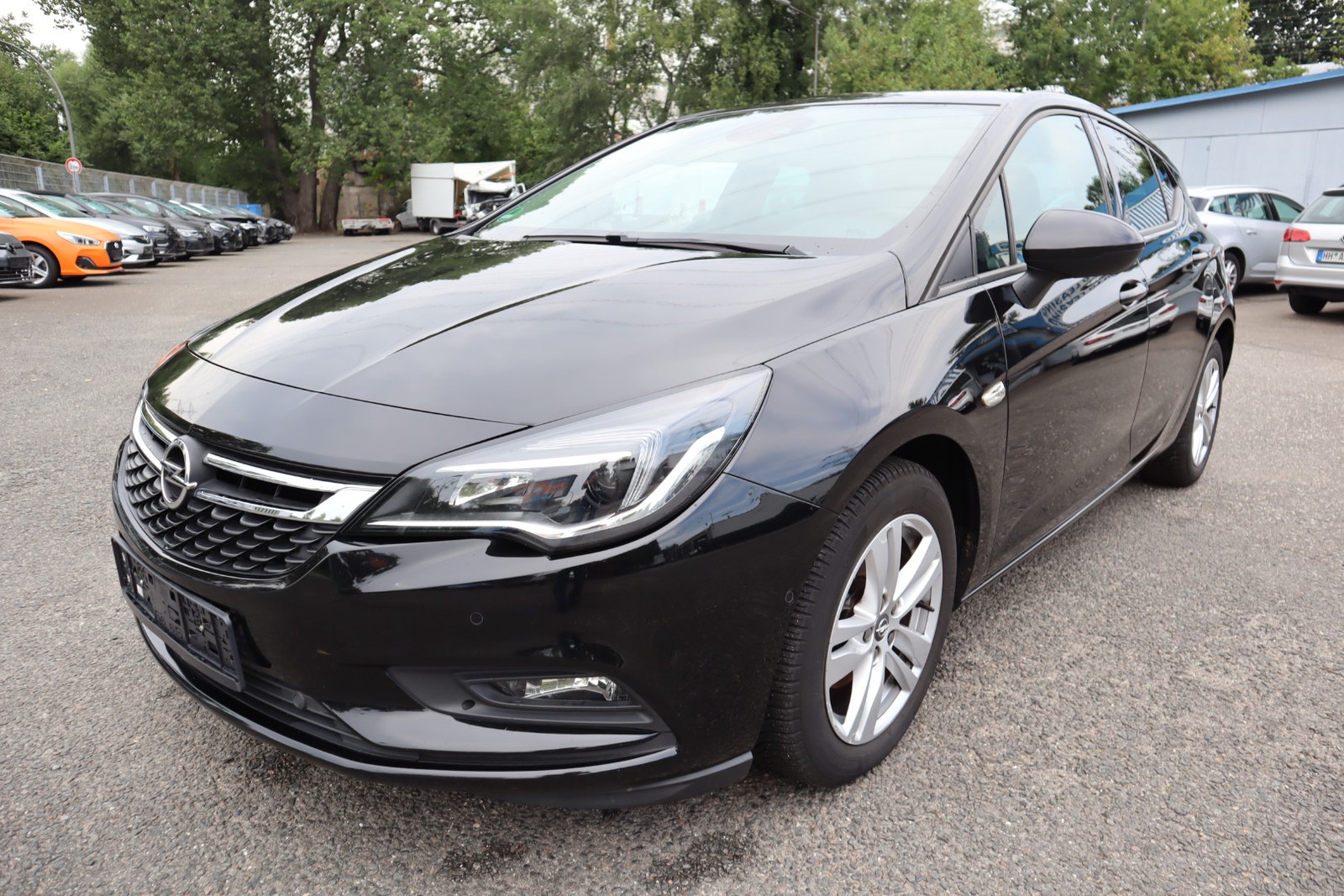 Opel Astra K 5-trg. 1.4i Kamera. Navi. Klimaaut. AHK. Alu. SHZ. PDC.