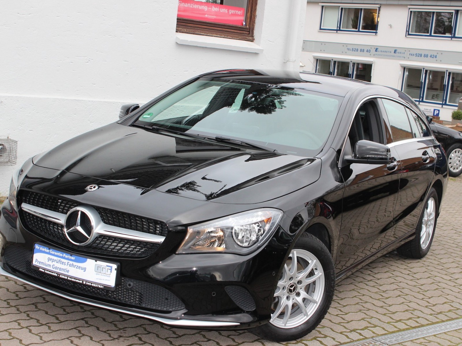 Mercedes-Benz CLA 180 Shooting Brake Navigation+Leder+Euro 6d-TEMP