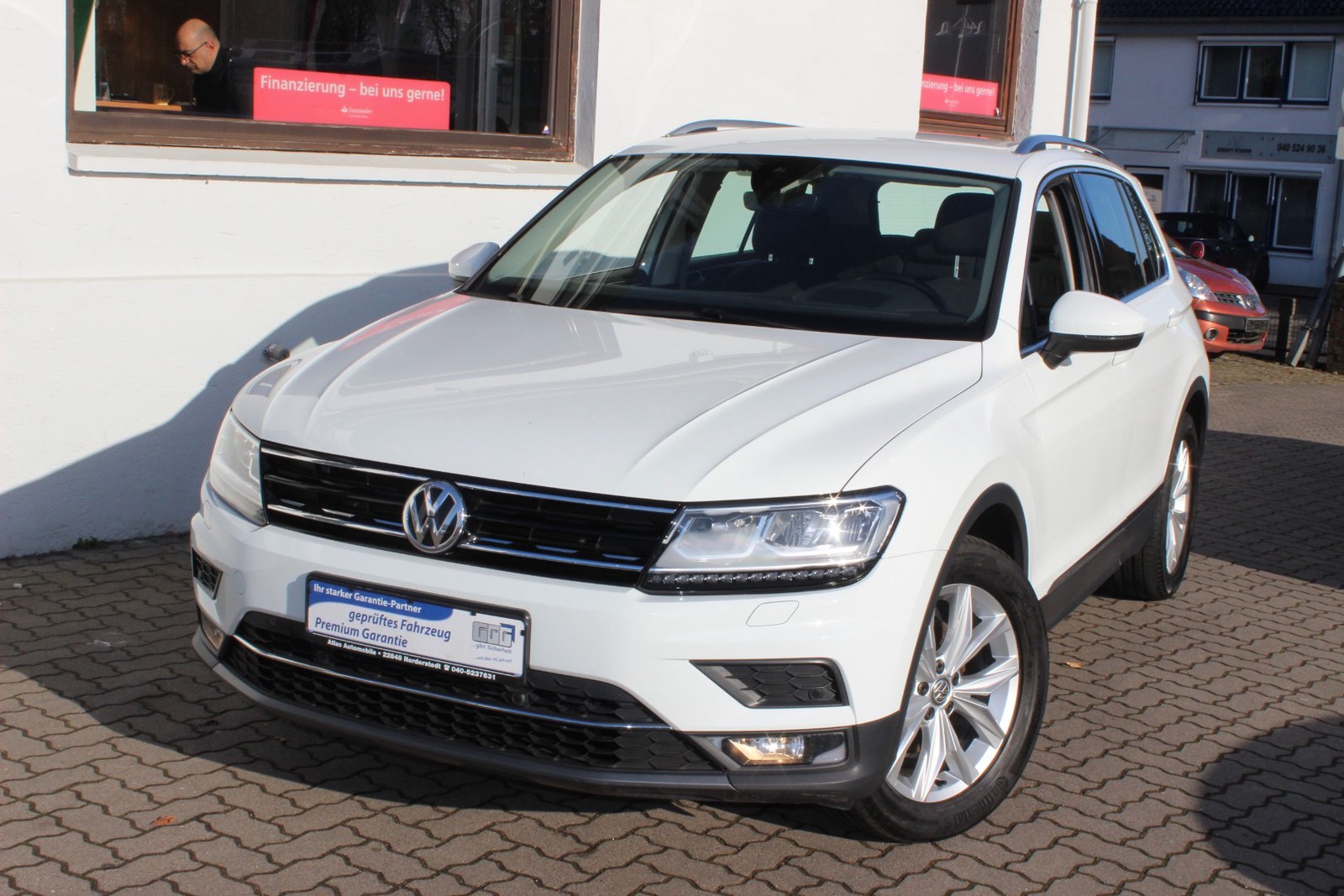 Volkswagen Tiguan 2.0 TDI SCR DSG BMT Highline Scheinwerfer LED+Head-Up-Display+NAVI+Leder