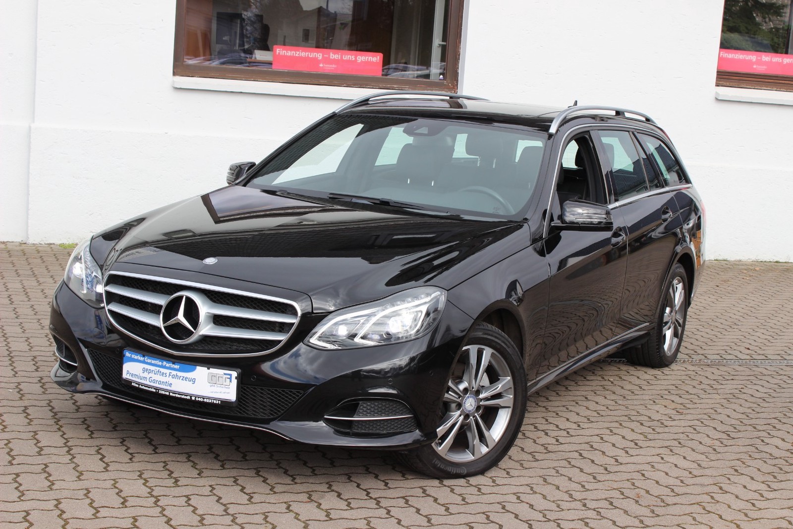 Mercedes-Benz E 220 dT Avantgarde 9G-TRONIC LED+NAVI+Leder+e.HGSD