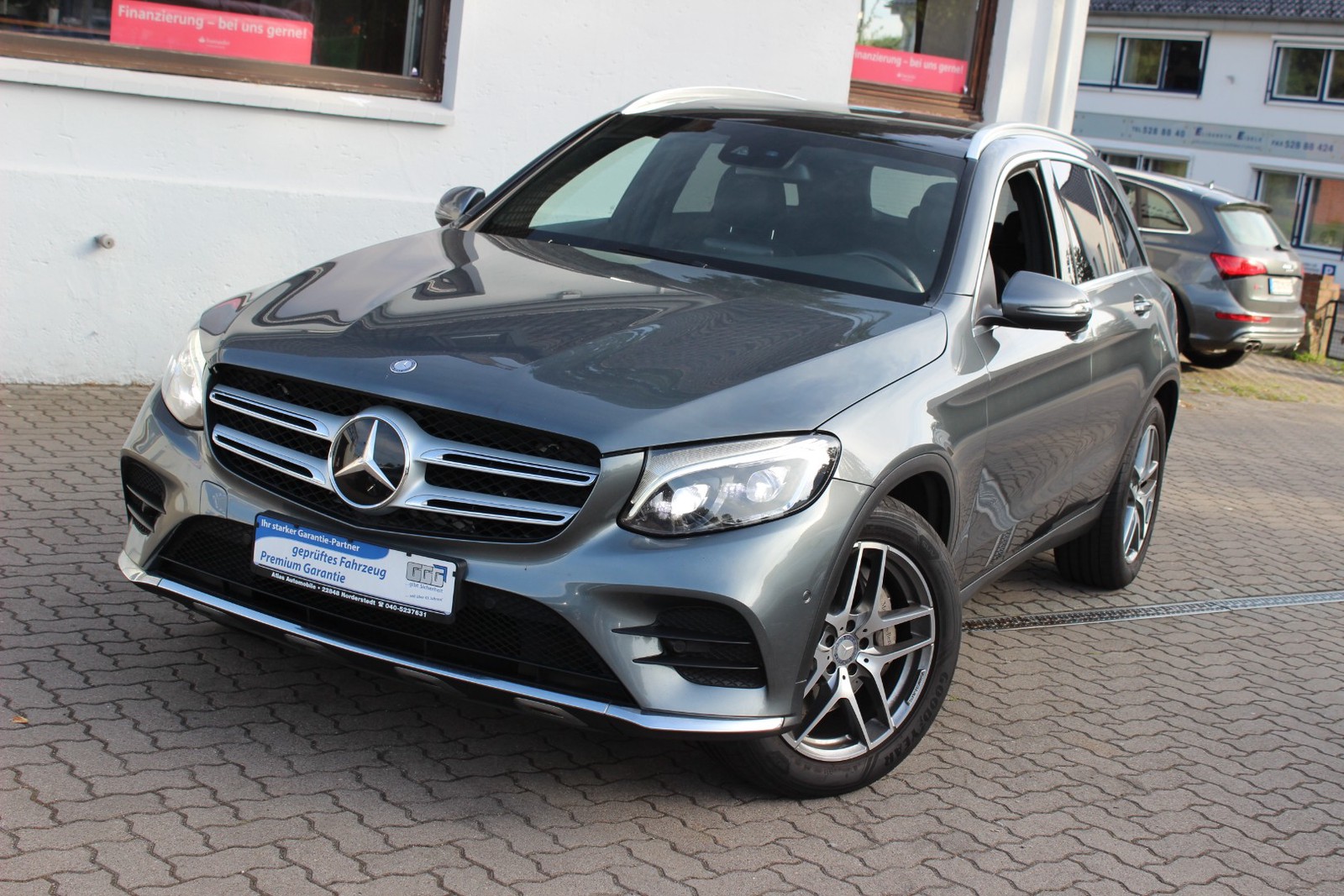 Mercedes-Benz GLC 220 d 4Matic AMG LINE Pano+Comand+Distronic+Leder