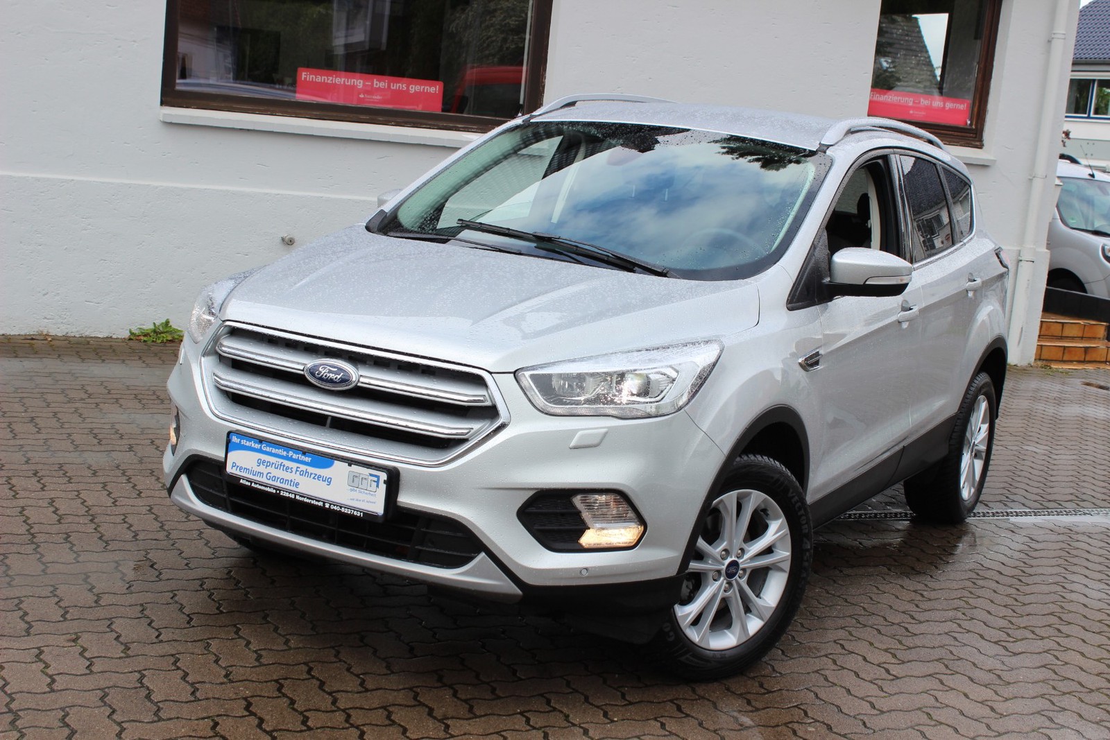 Ford Kuga 1,5 EcoBoost Titanium Leder+Navi+Xenon+Kamera