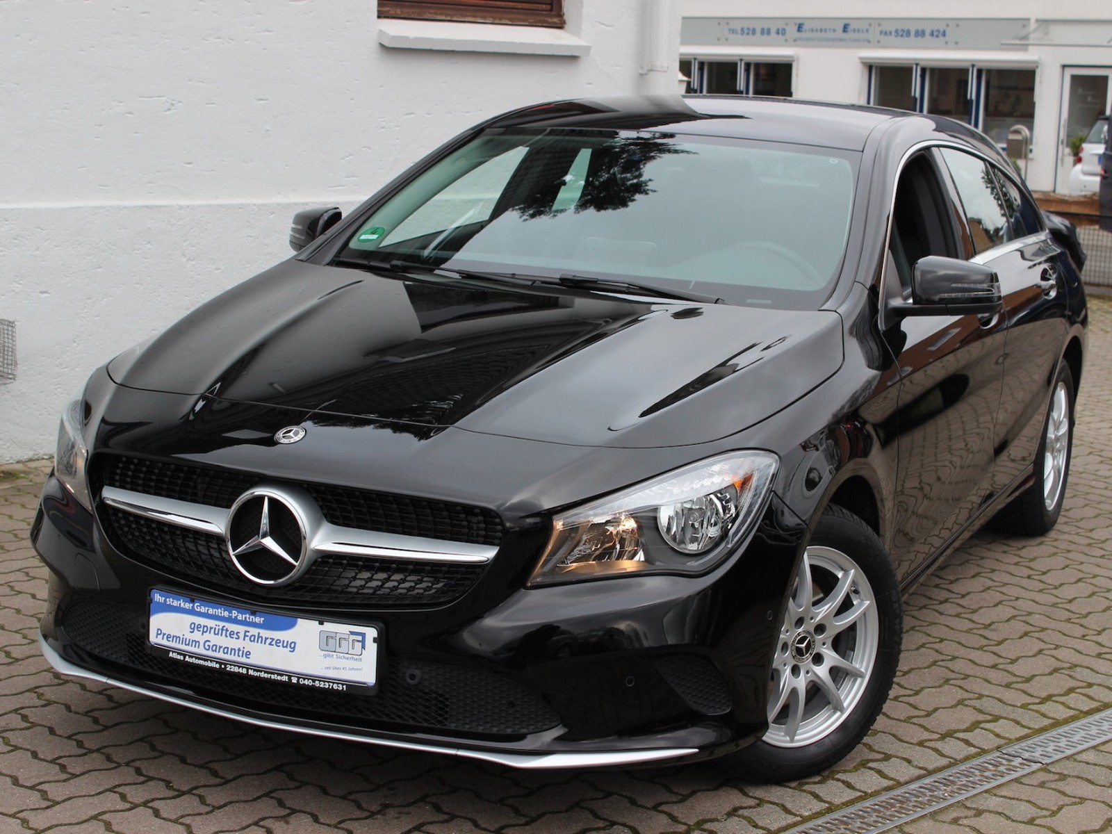 Mercedes-Benz CLA 180 Shooting Brake Euro 6d-TEMP+Navigation+Leder