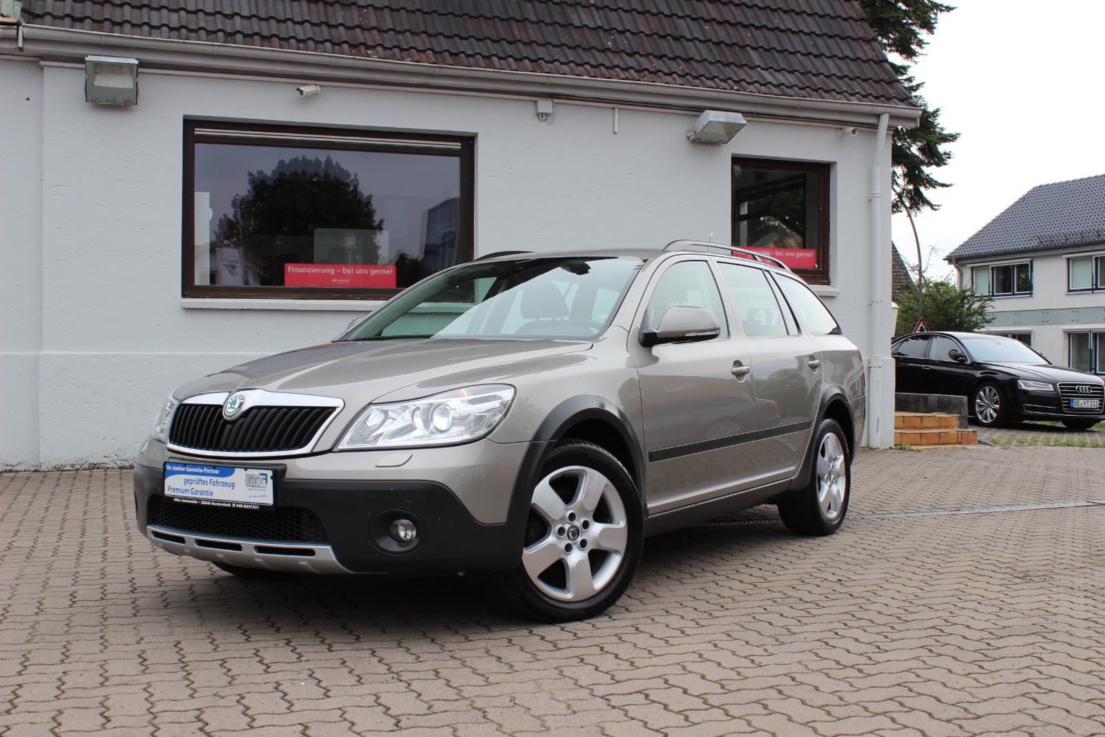 Skoda Octavia Combi 2,0 TDI Scout 4X4 Navigation+Bi-Xenon+17 ALU