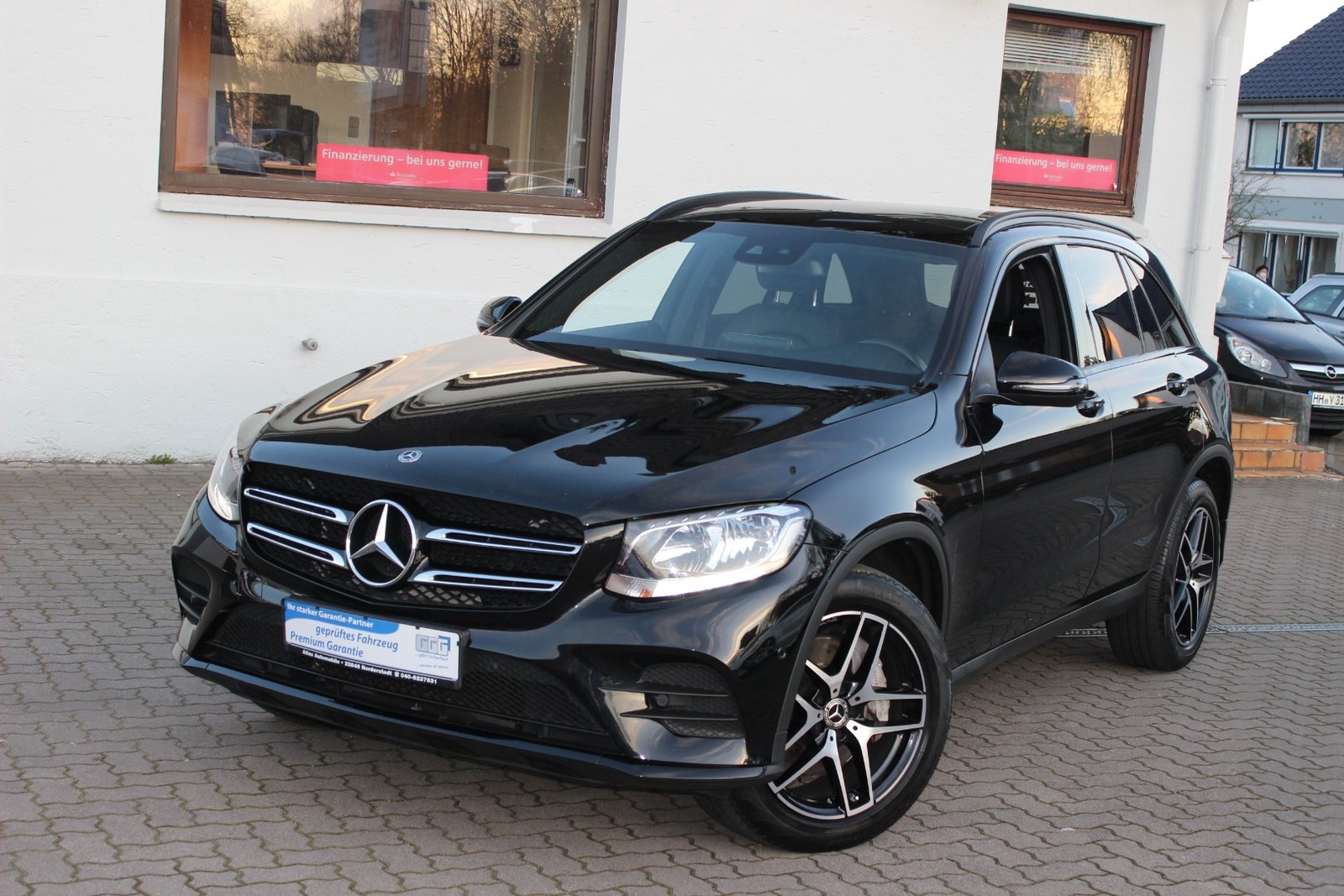 Mercedes-Benz GLC 250 d 4Matic AMG Line Panorama+Night Paket+Comand+Memory