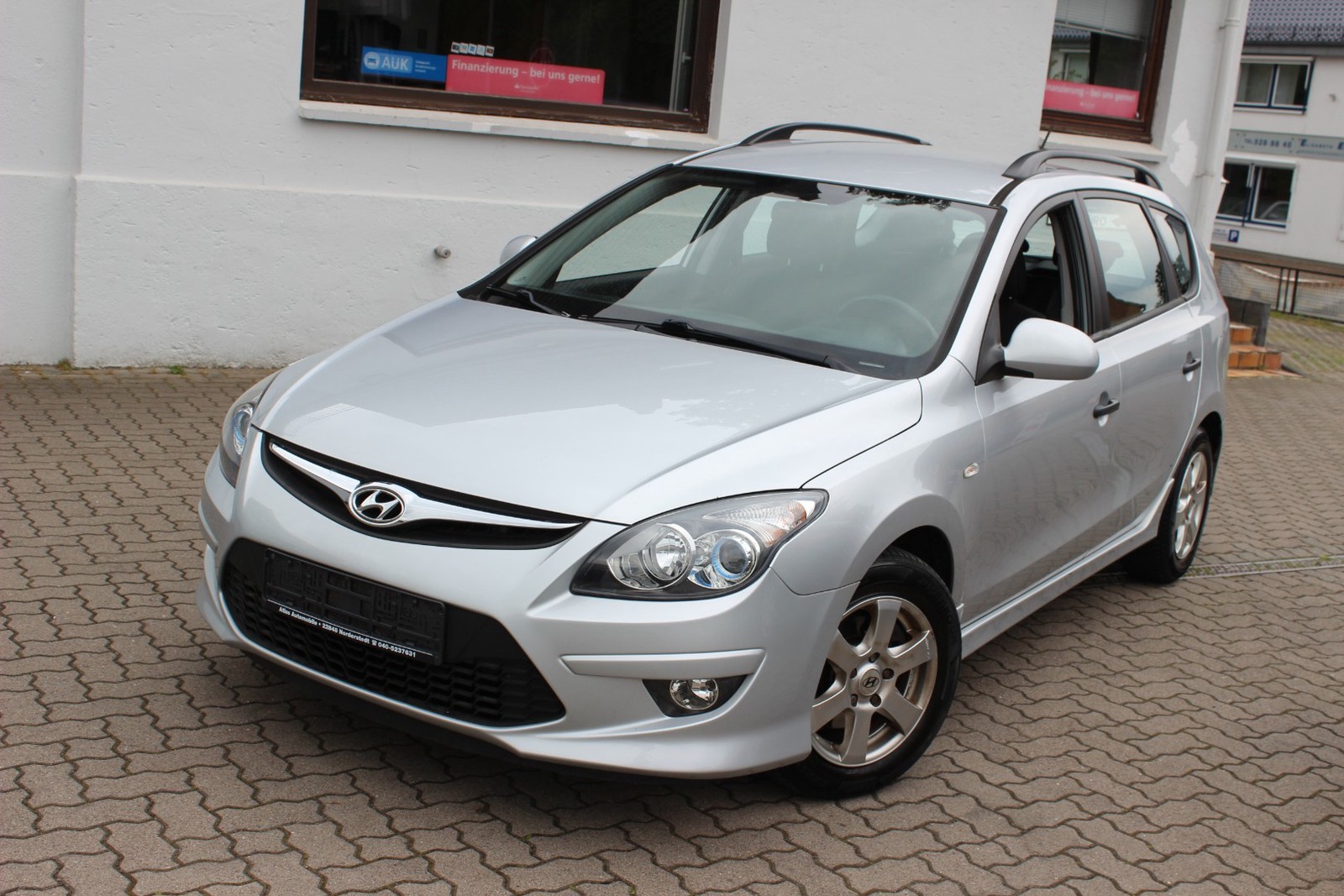 Hyundai i30 cw 1.6 CRDi Edition+ KLIMA=ALLWETTERREIFEN