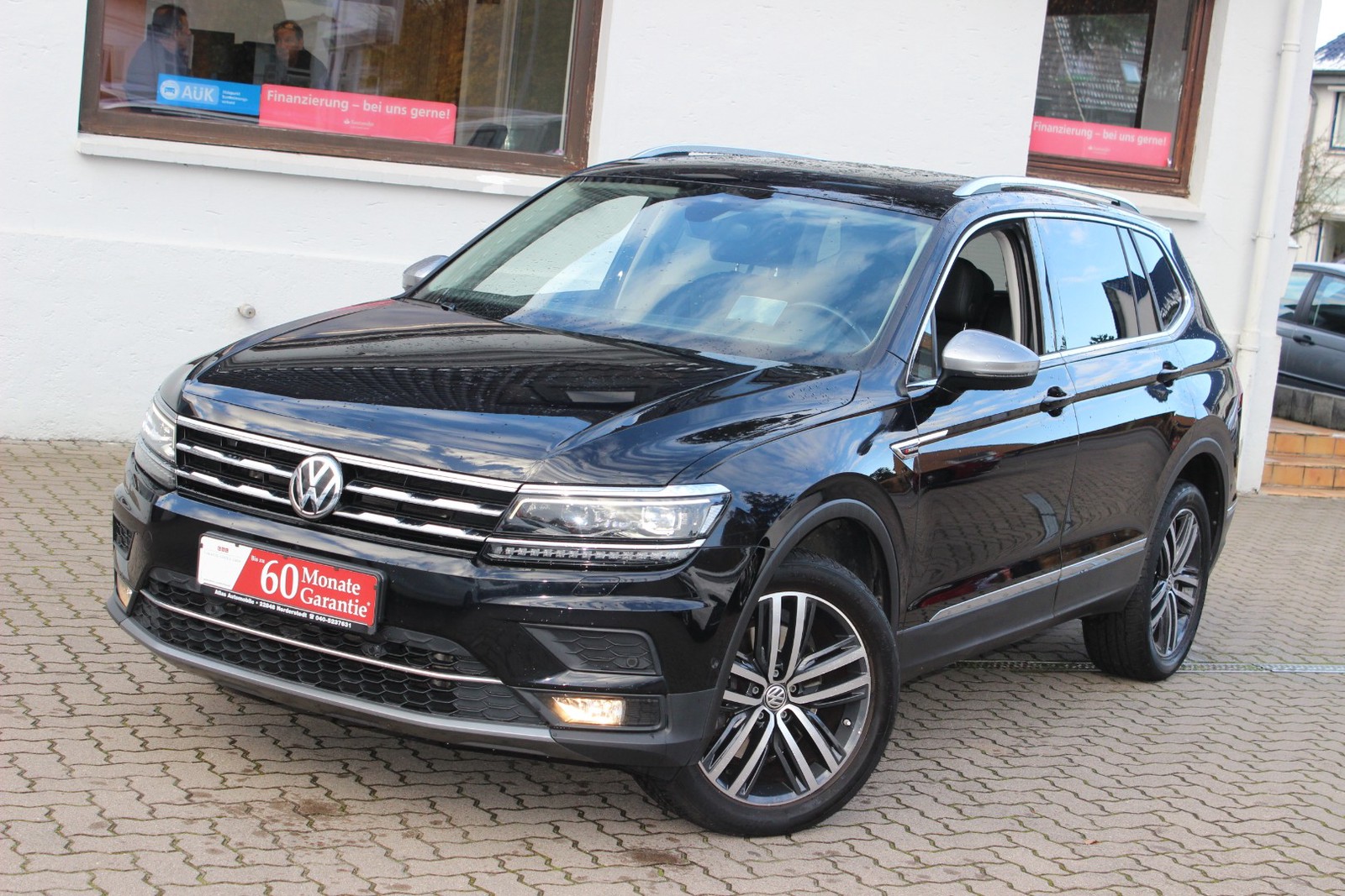 Volkswagen Tiguan Highline 4Motion DSG HUD+LEDER+LED+PANRAMA
