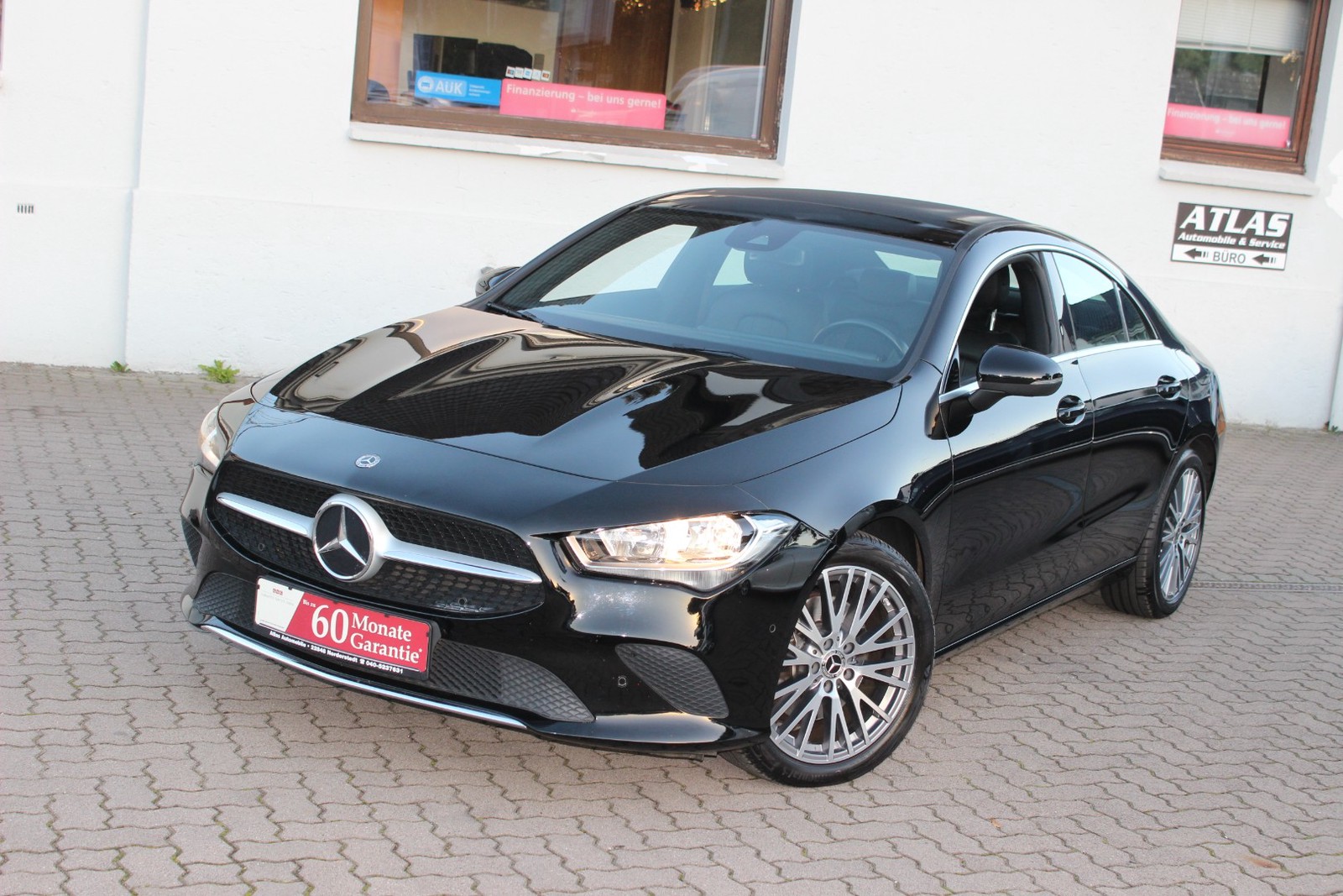 Mercedes-Benz CLA 220 d d Lim DTC LEDER=PANORAMADACH=KAMERA=NAVI