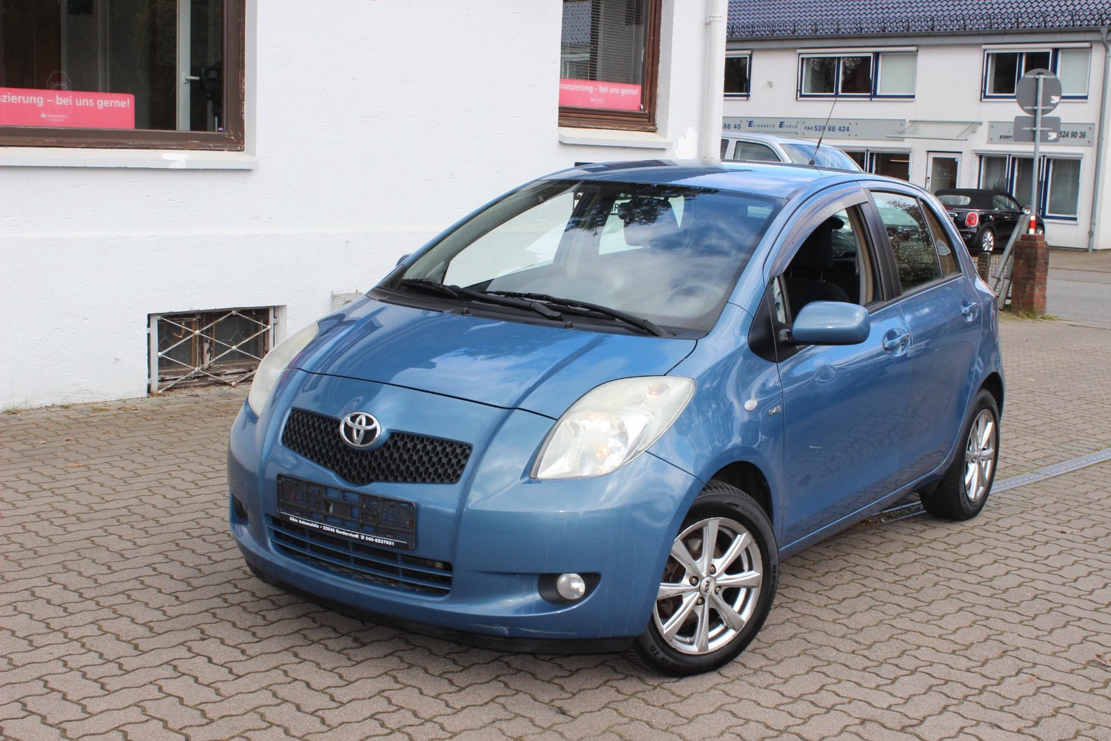 Toyota Yaris Luna KLIMATRONIC+ALLWETTERREIFEN