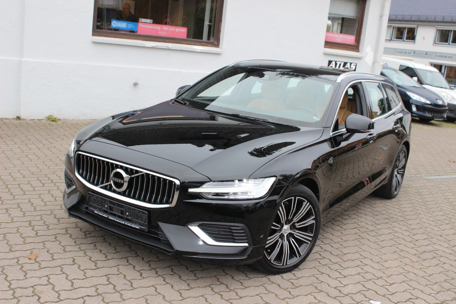 Volvo V60 Kombi T8 Inscription Plug-In Hybrid AWD LED=NAVI
