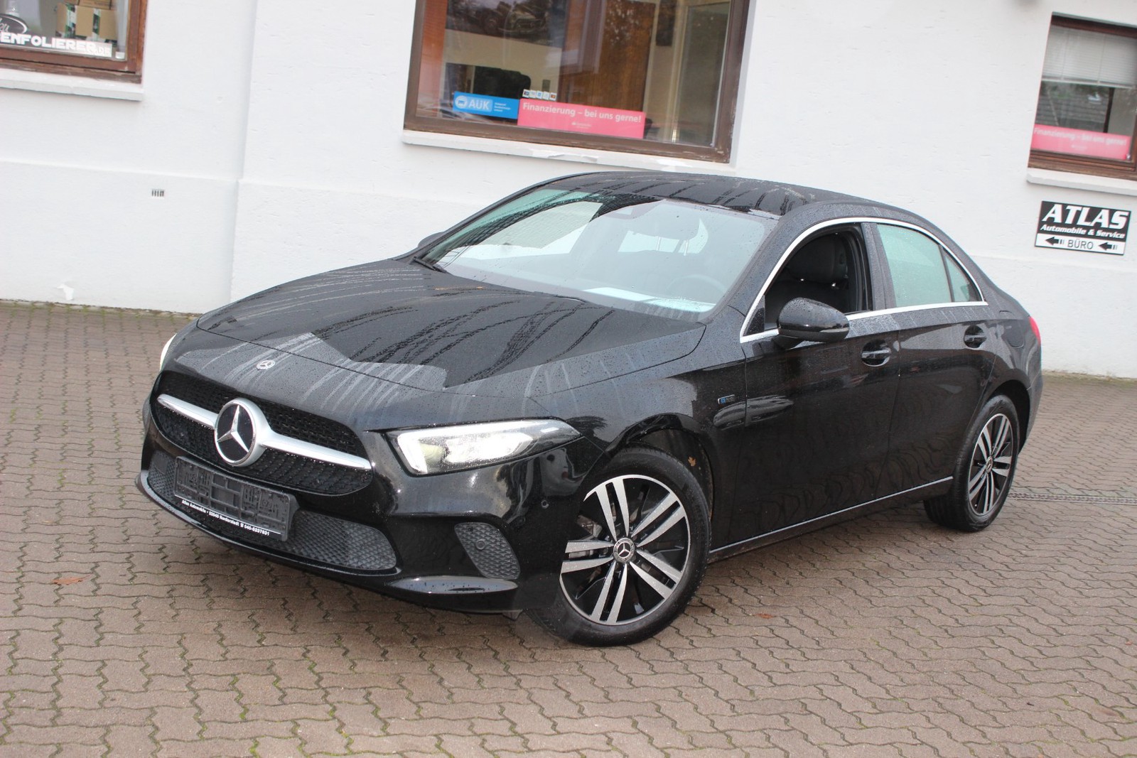 Mercedes-Benz A 250 e Lim DCT LEDER=NAVI=LED-Leuchte=MBUX