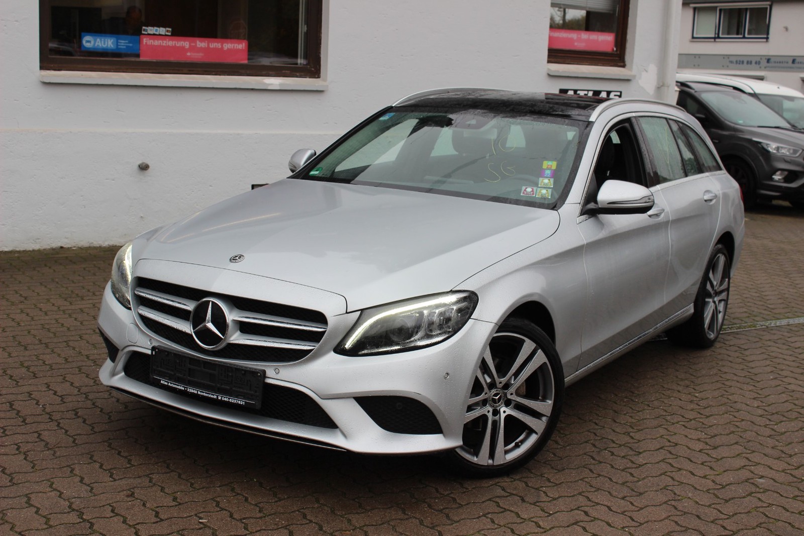 Mercedes-Benz C 180 Automatik T Avantgarde Comand=LEDER=LED=PANORAMADACH=