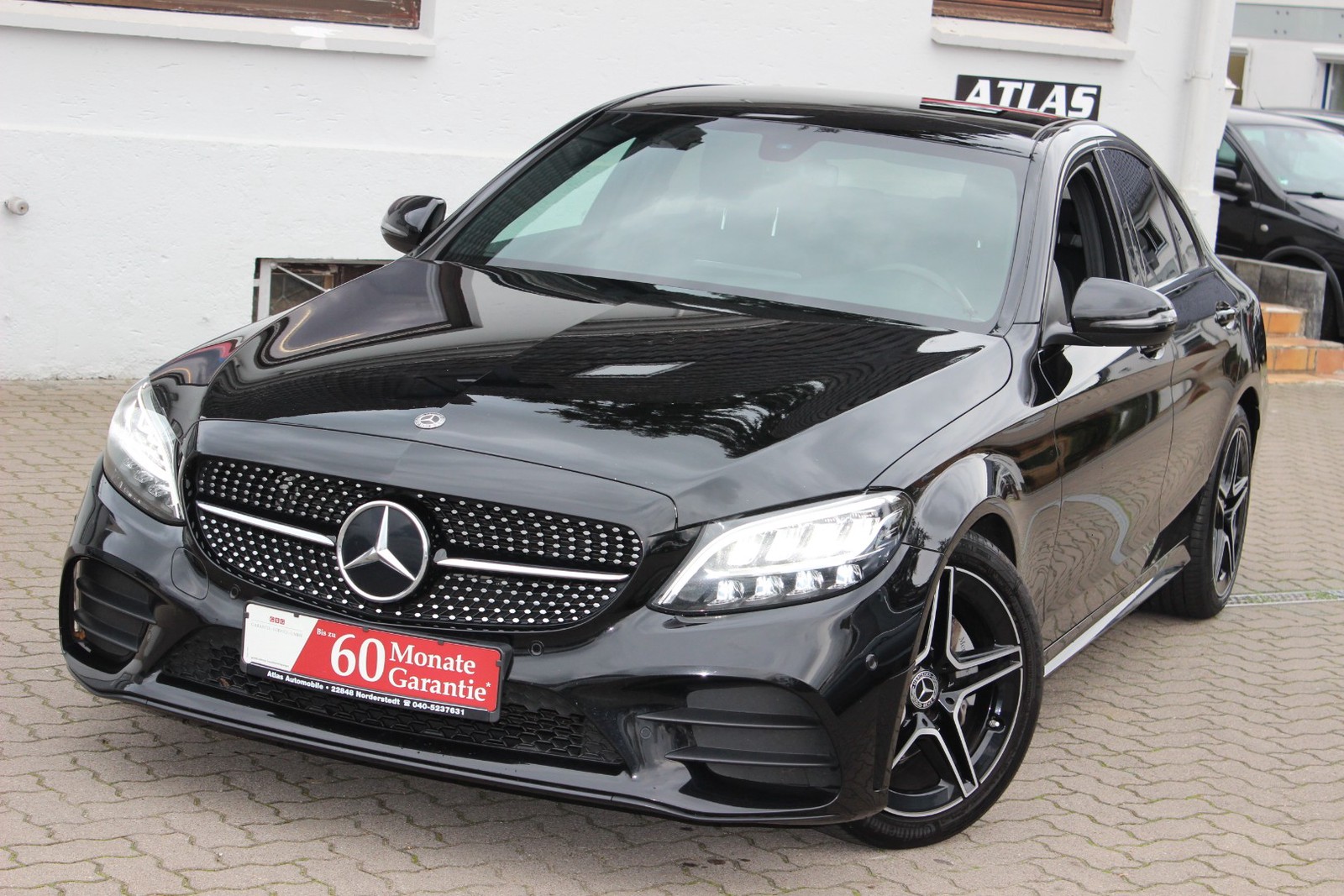 Mercedes-Benz C 220 d AMG-+Volldigital+LED+Panoramadach+Navi+Night-Paket
