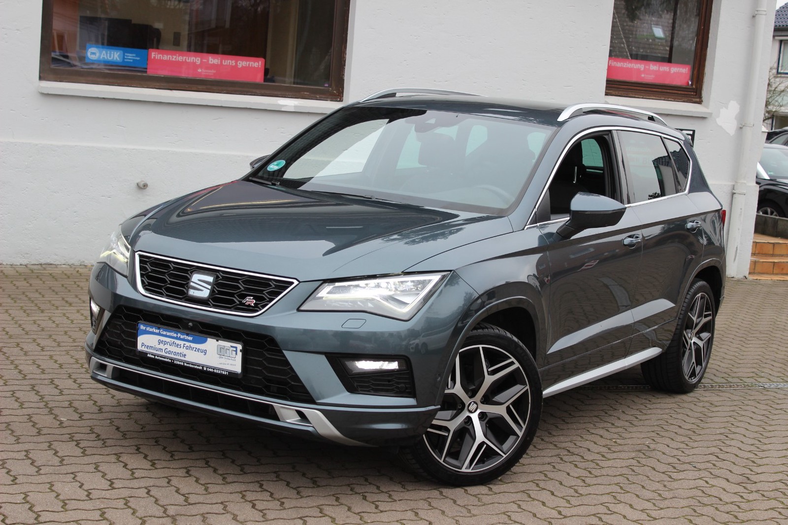 Seat Ateca FR 4Drive 2,0 TSI DSG Leder+Navi+LED+Panoramadach