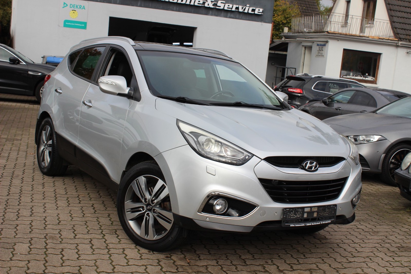 Hyundai iX35 Style AWD 2,0 CRDI LEDER=NAVI=XENON=PANORAMADACH