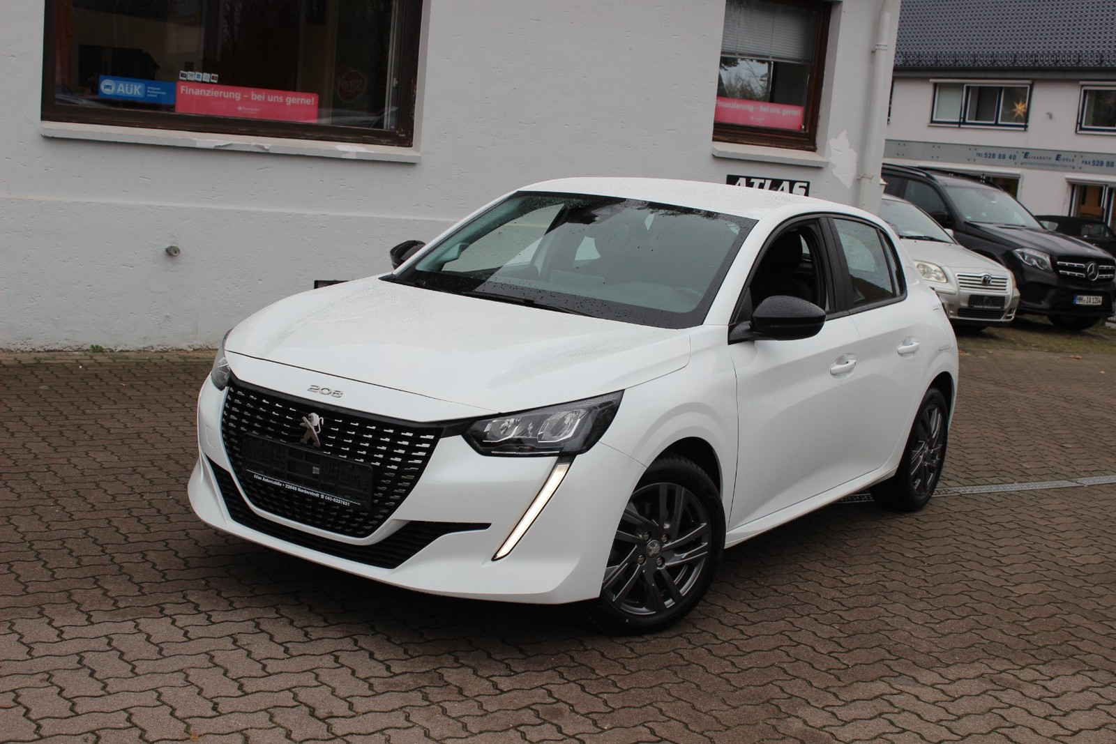 Peugeot 208 Active Pack Automatik Navigation=LED Leuchte