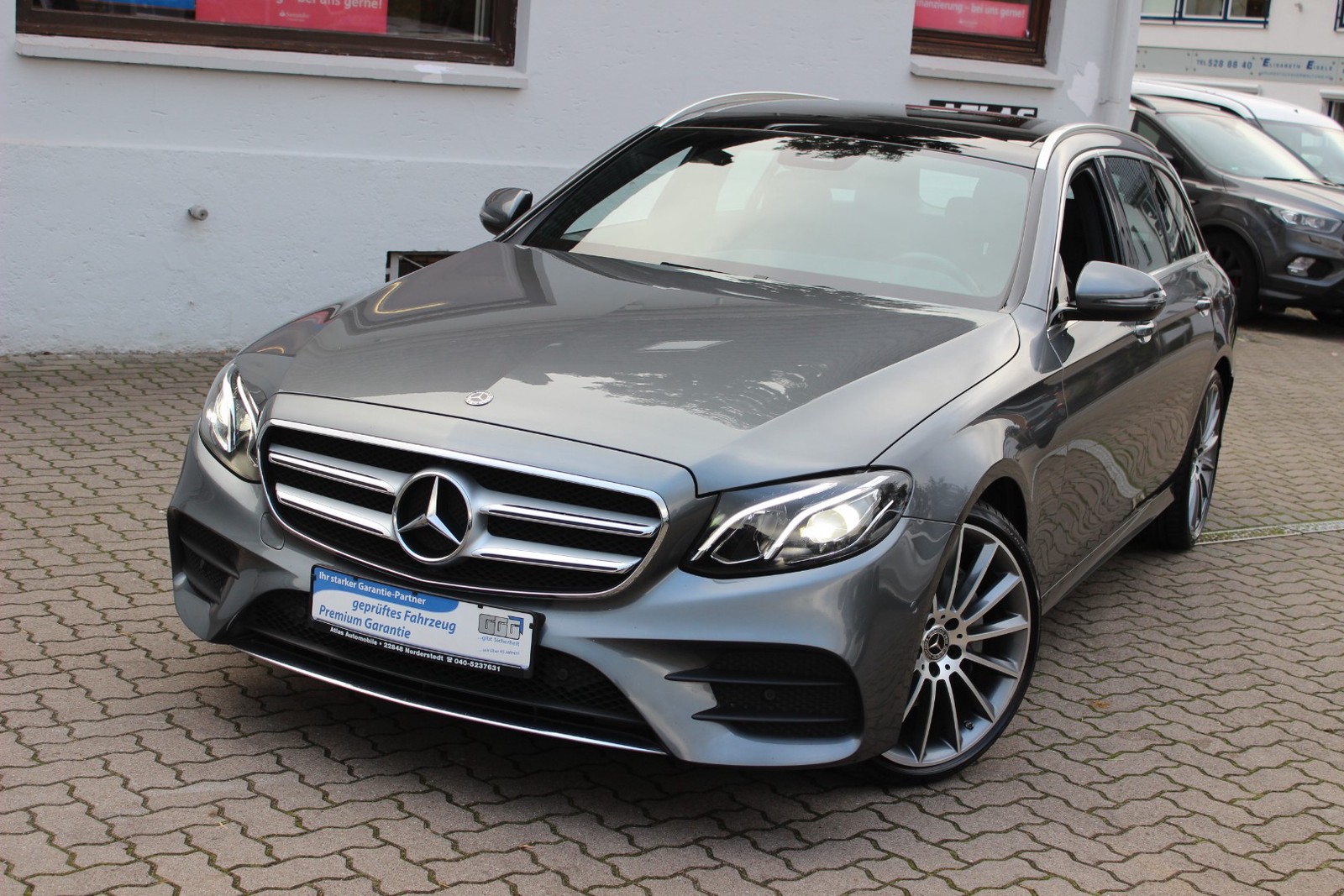 Mercedes-Benz E 220 d AMG 20 ZOLL=PANO=LED=COMAND=Widescreen Cockpit