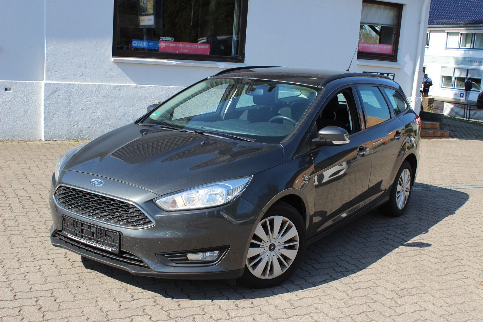 Ford Focus Turnier 1.0 EcoBoost Business Navigation