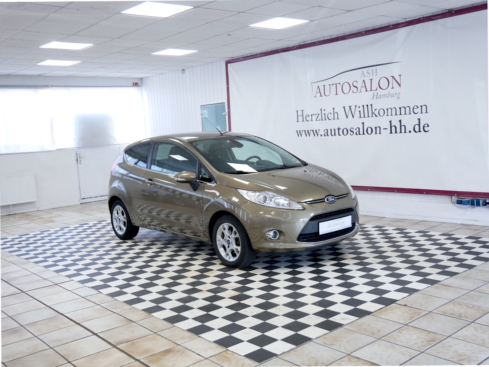 Ford Fiesta Titanium*3Vorb*Zahnriemen Neu 23*Sitz & Fronscheibenheizung*