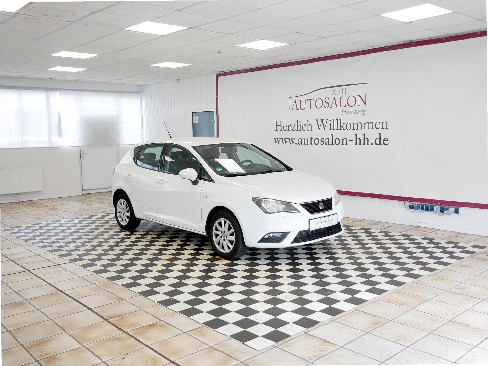 Seat Ibiza Style Salsa*1Vorb*Steuerkette NEU*Navi*PDC*Sitzheizung*