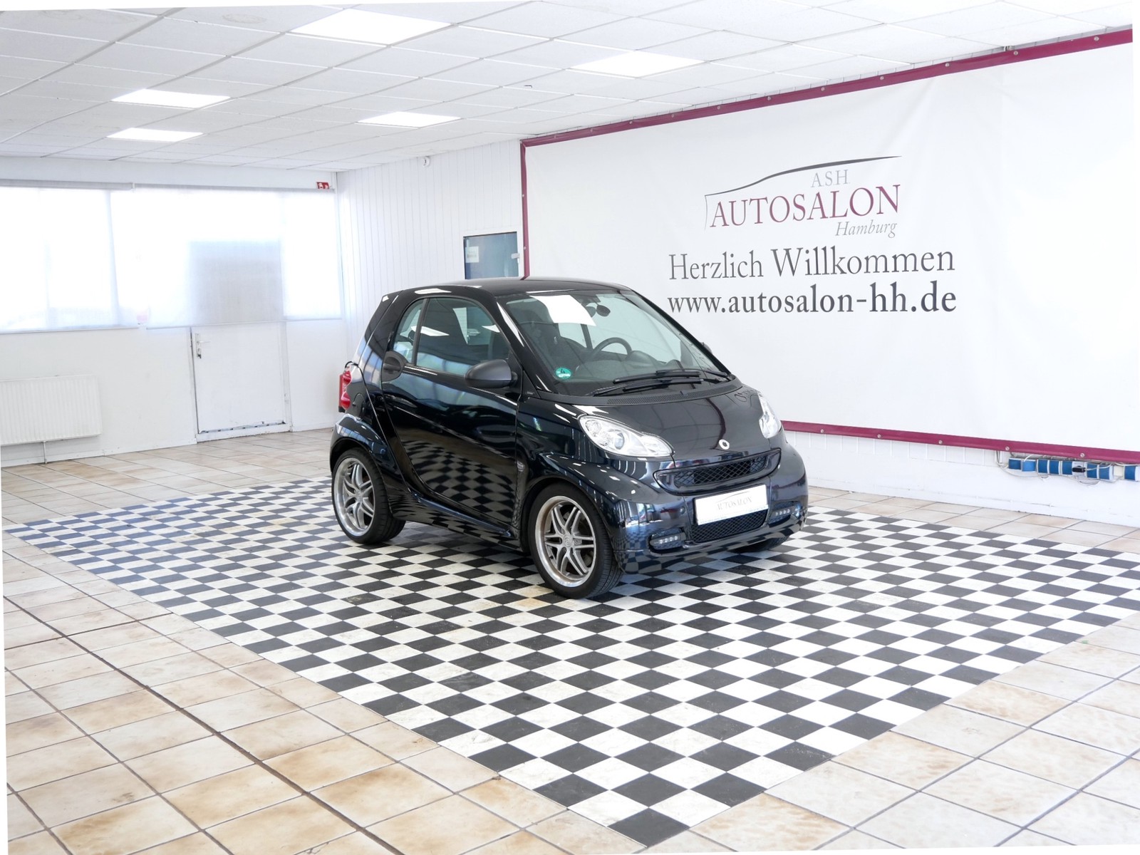 smart fortwo Brabus Sport P.*3Vorb*Servolenkung*Navi*Sound System