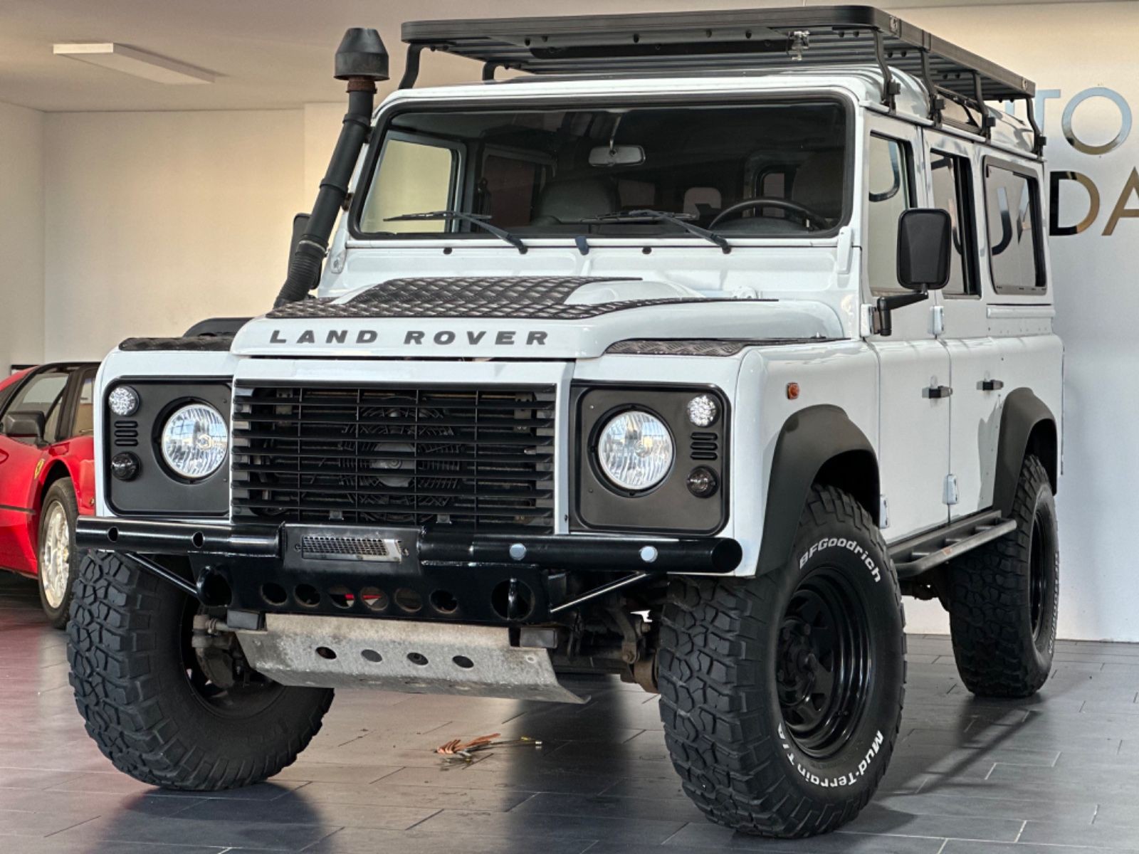 Land Rover Defender 110 Td4 Station Wagon SE