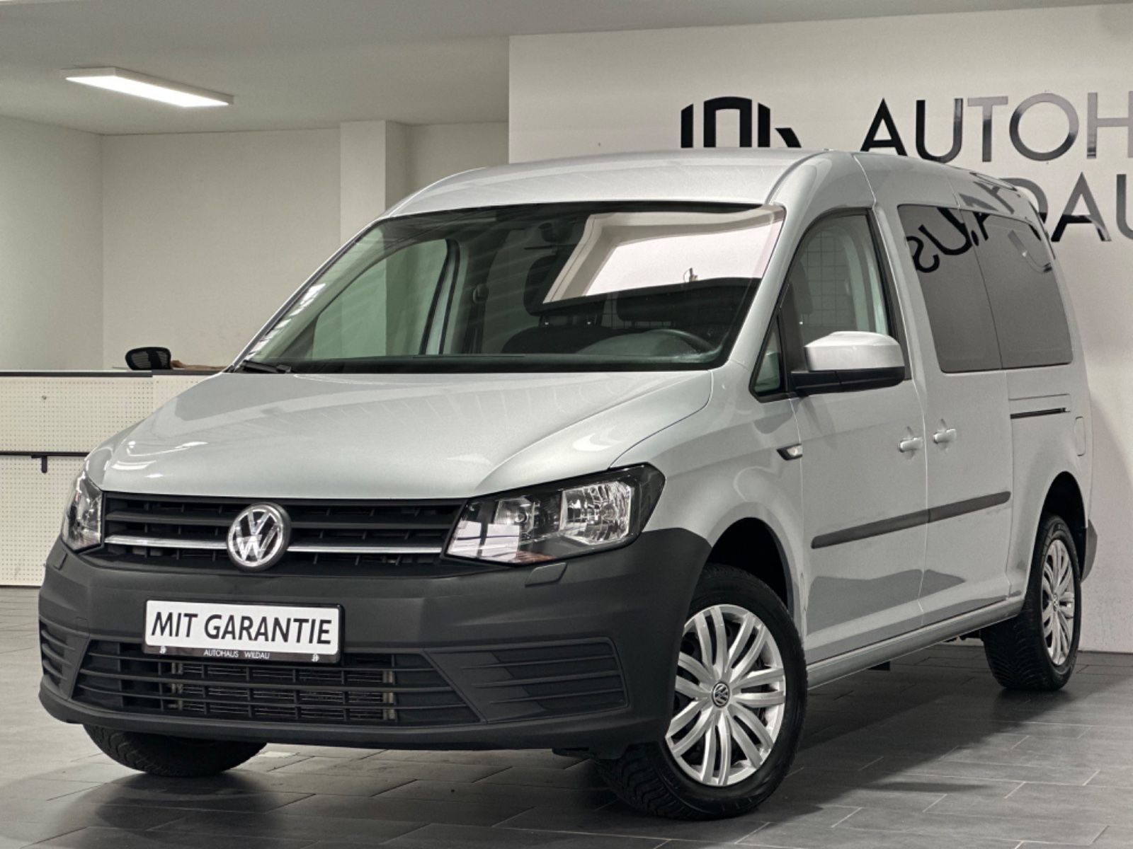 Volkswagen Caddy PKW Maxi Trendline BMT
