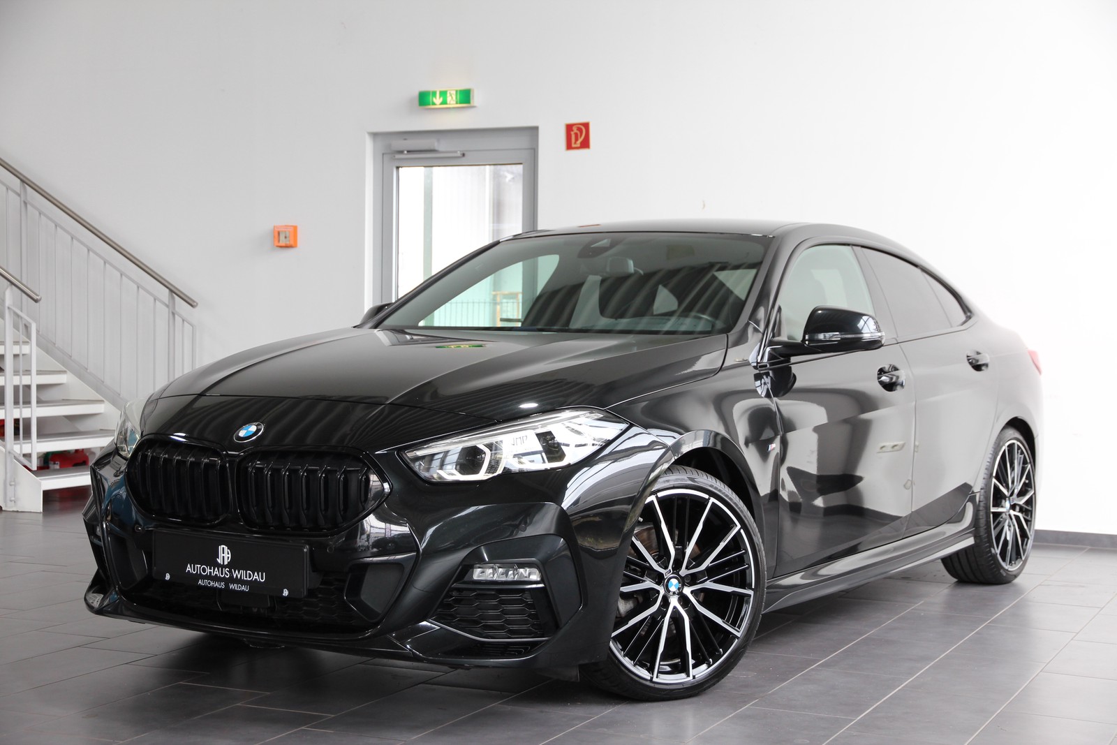 BMW 218 i M Sport HEAD-UP LED AHK