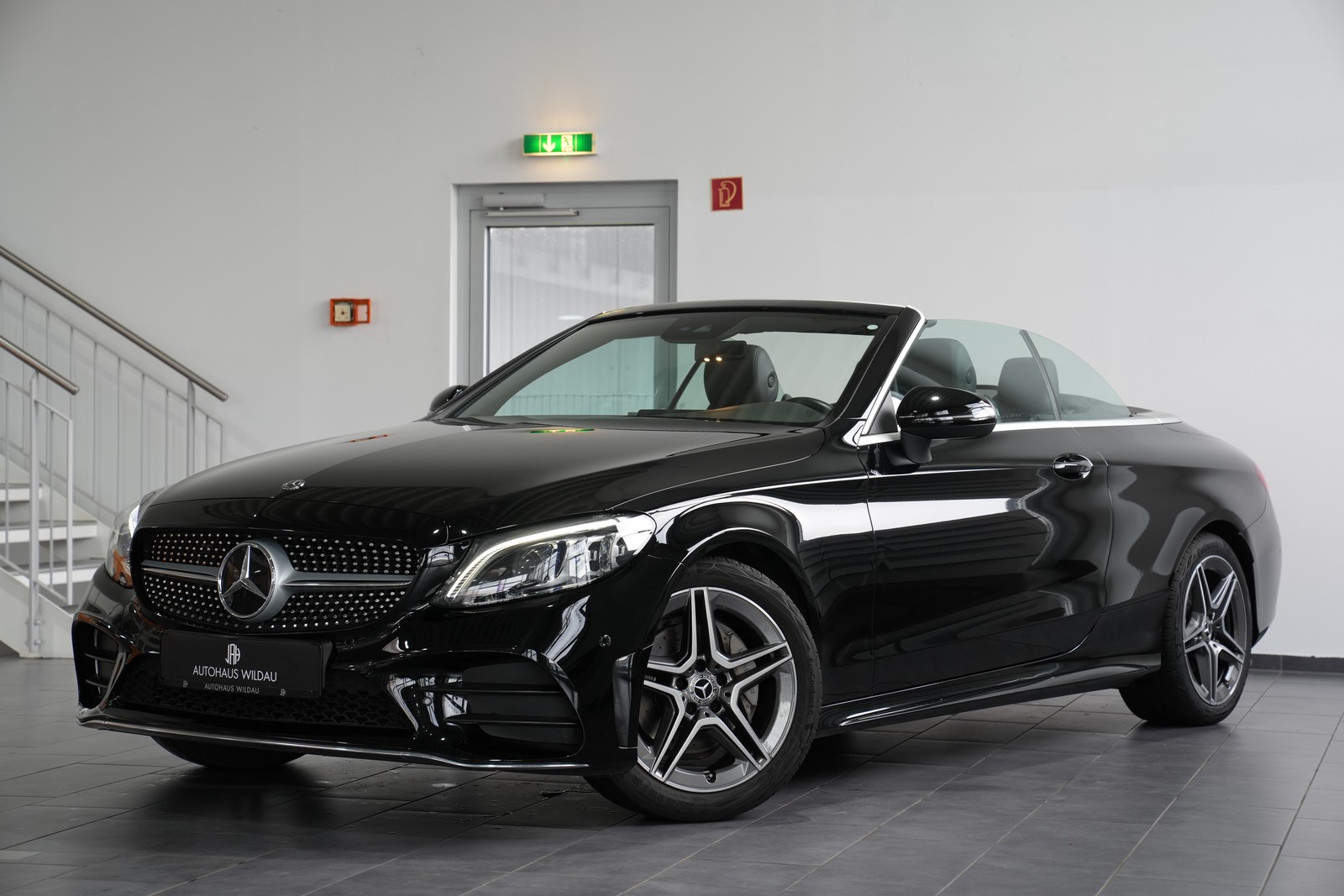 Mercedes-Benz C 200 Cabrio AMG Line AUTOMATIK BURMESTER