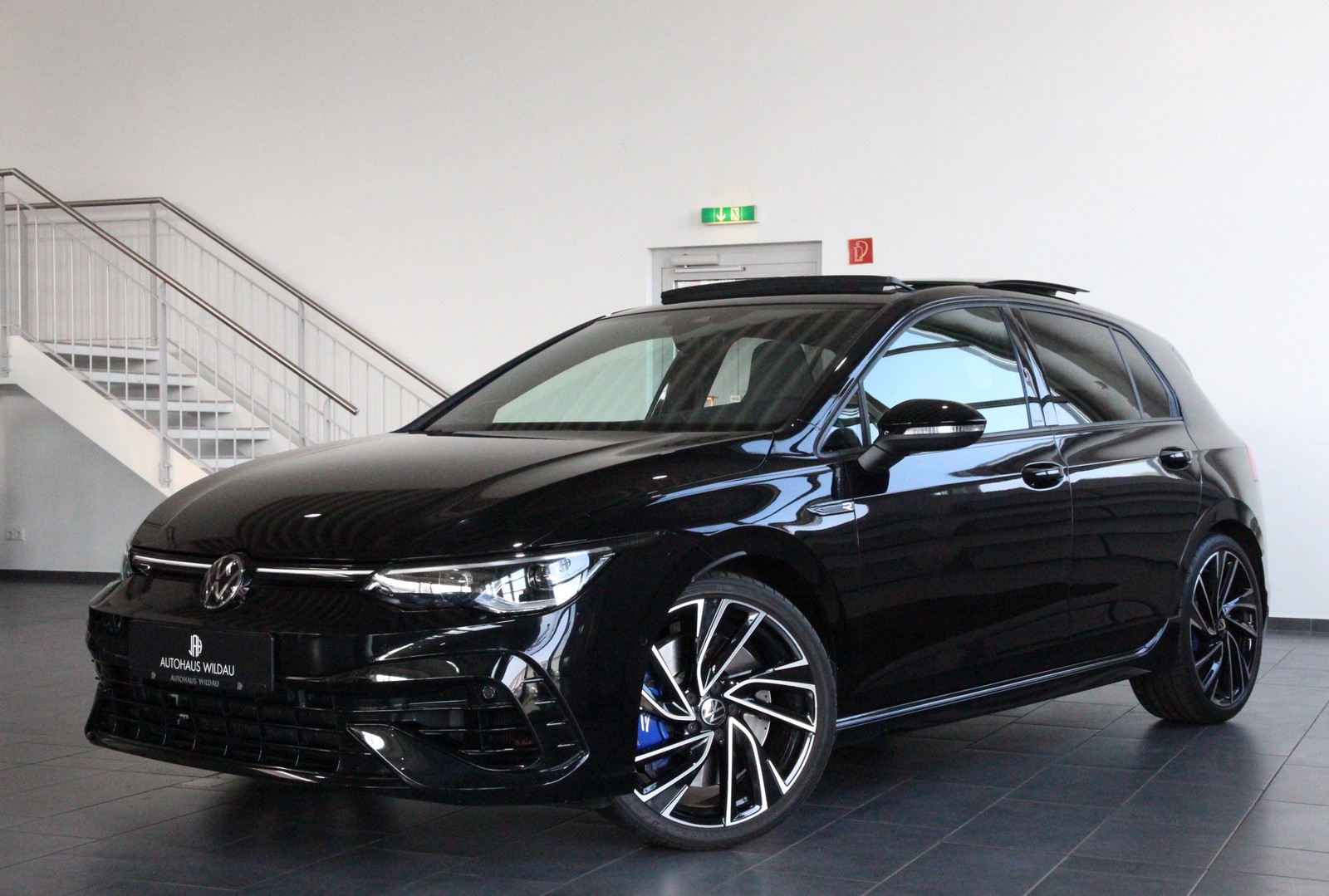 Volkswagen Golf R PANO KEYLEES