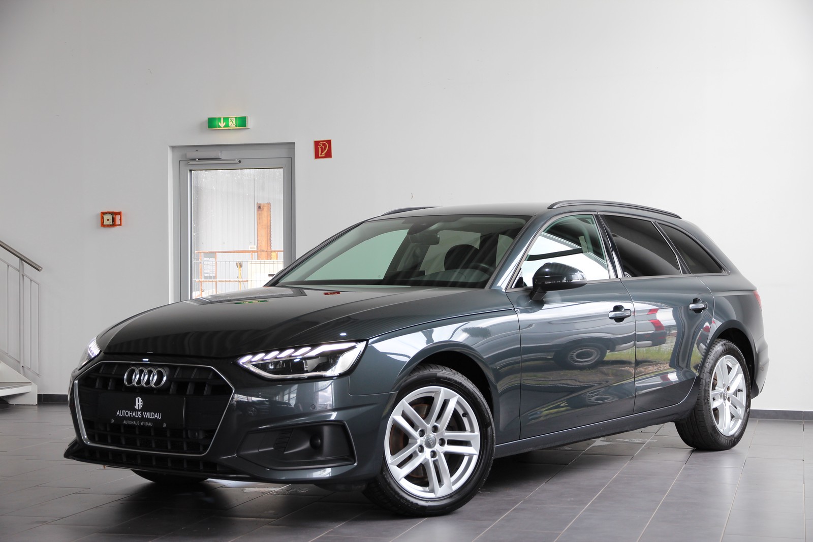 Audi A4 Avant 35 TDI basis