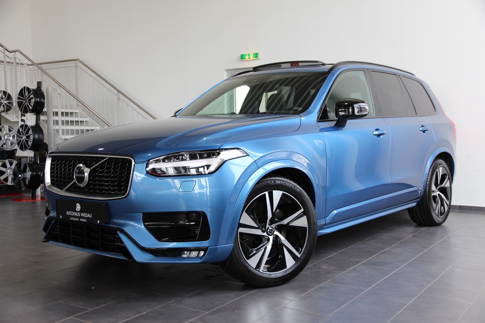 Volvo XC90 R Design AWD PANO AHK LED B&W