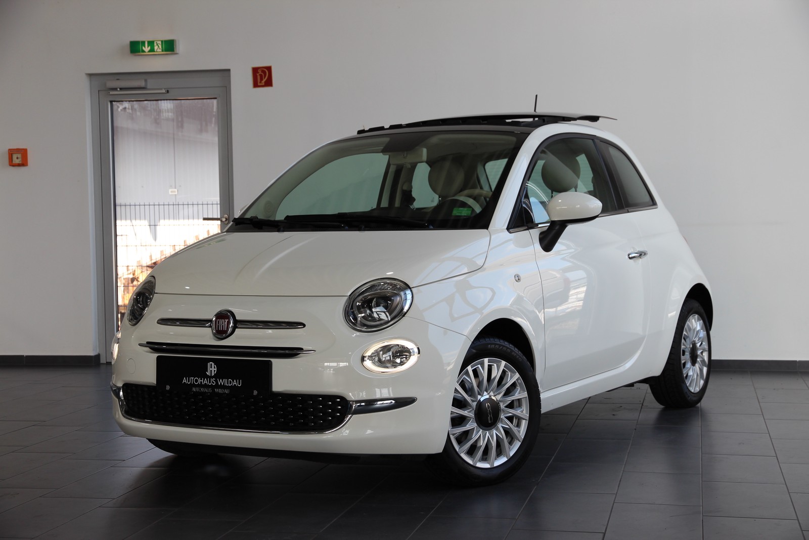 Fiat 500 Lounge PANO LED