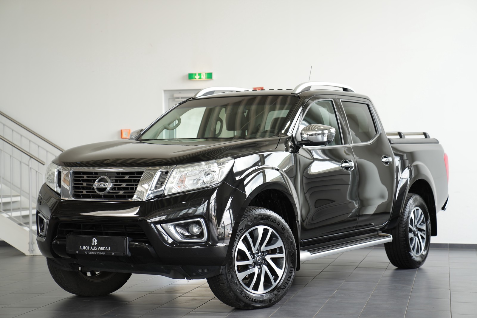 Nissan Navara NP300 DOUBLE CAB PANO AHK