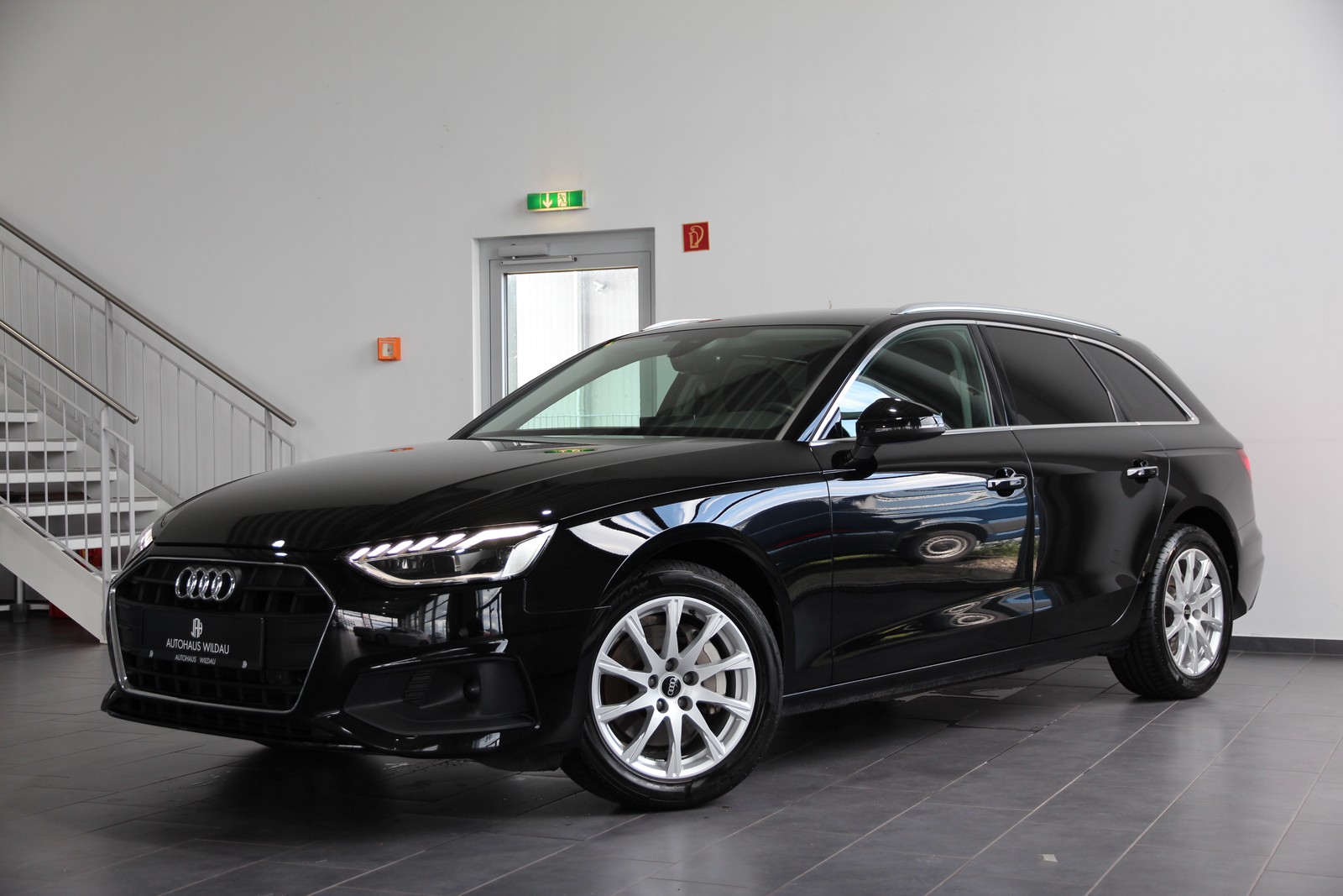 Audi A4 Avant 40 TDI basis