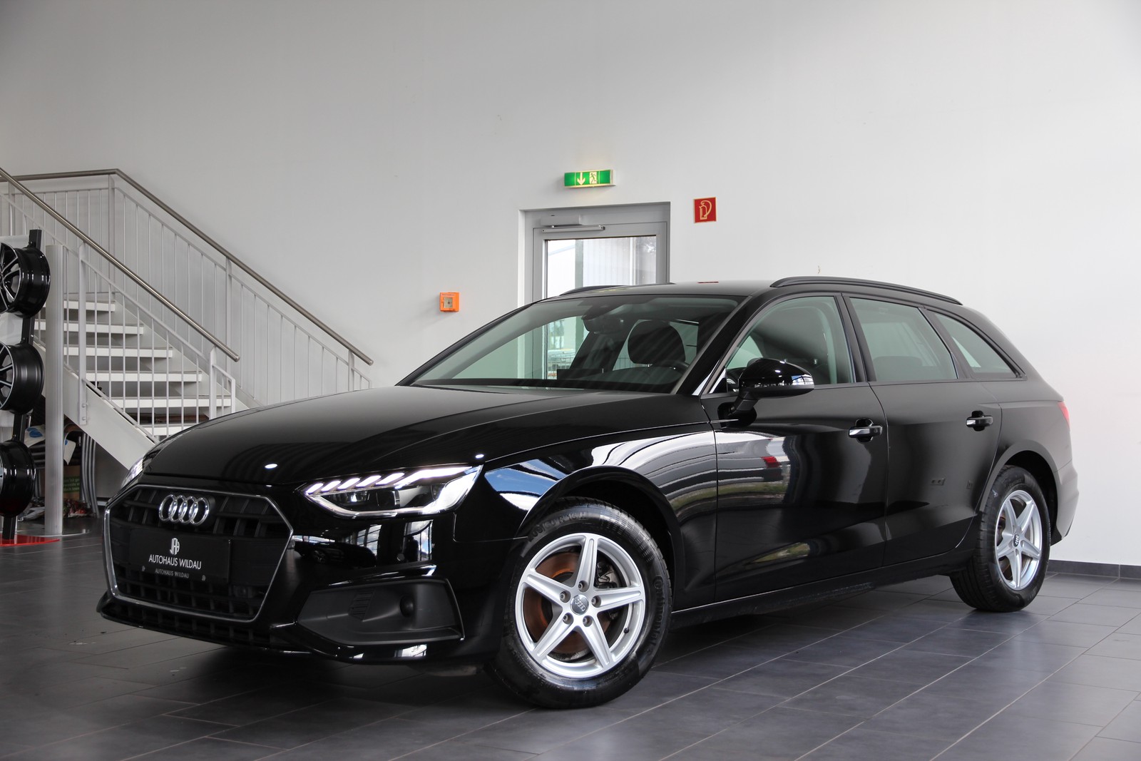 Audi A4 Avant 35 TDI basis