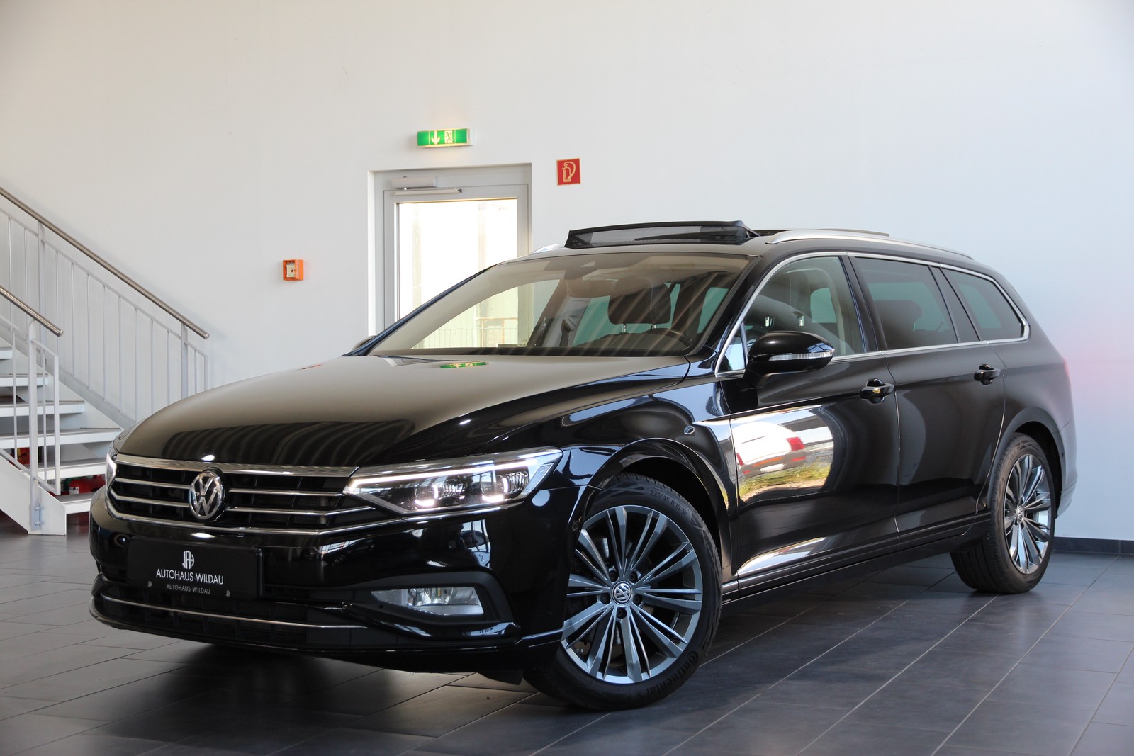 Volkswagen Passat Variant Business MASSAGE PANO VIRTUAL
