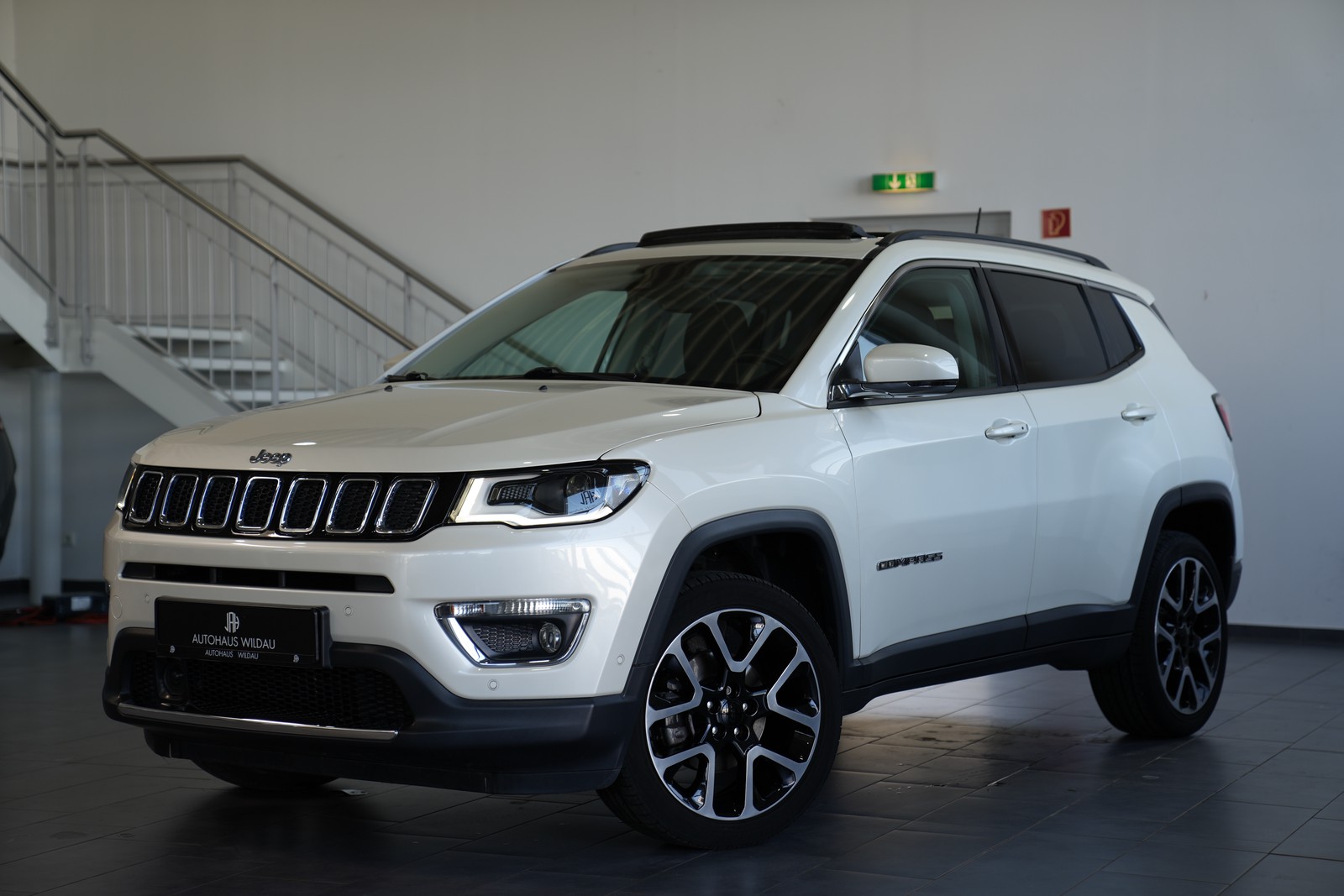 Jeep Compass Limited 4WD LED PANO AUTOMATIK NAV LEDER