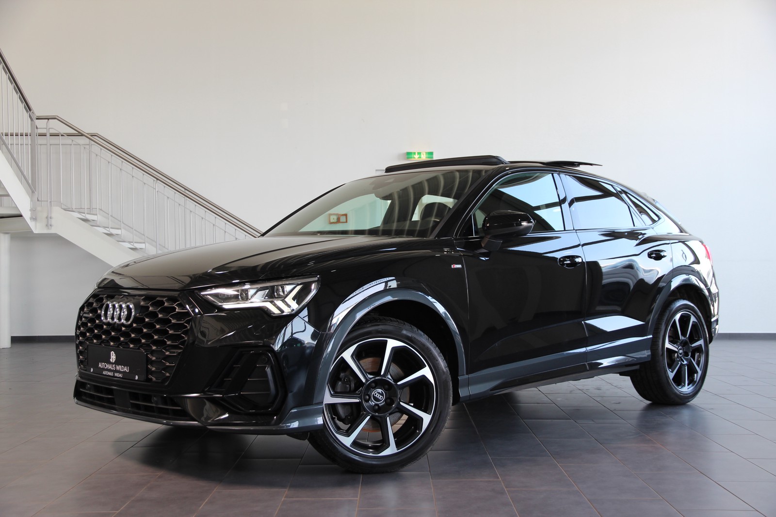 Audi Q3 Sportback 45 TFSI quattro S line PANO B&O AHK