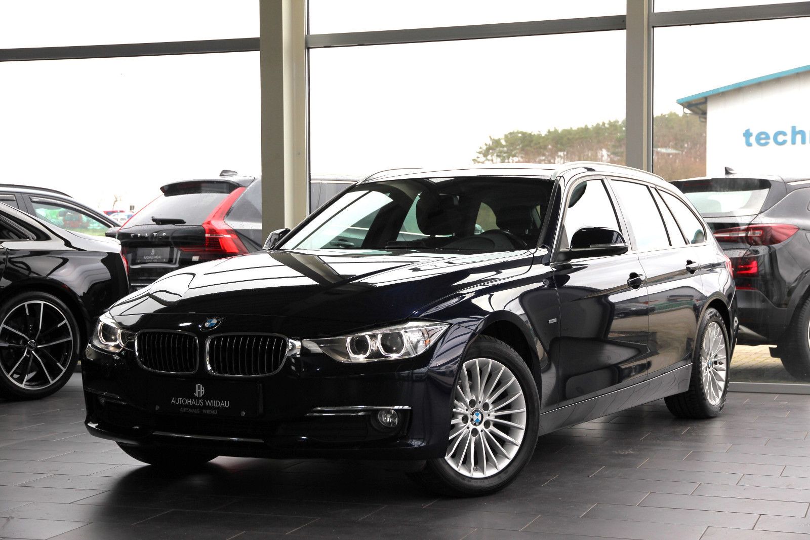 BMW 320d xDrive Touring *AUTOMATIK*NAVI*