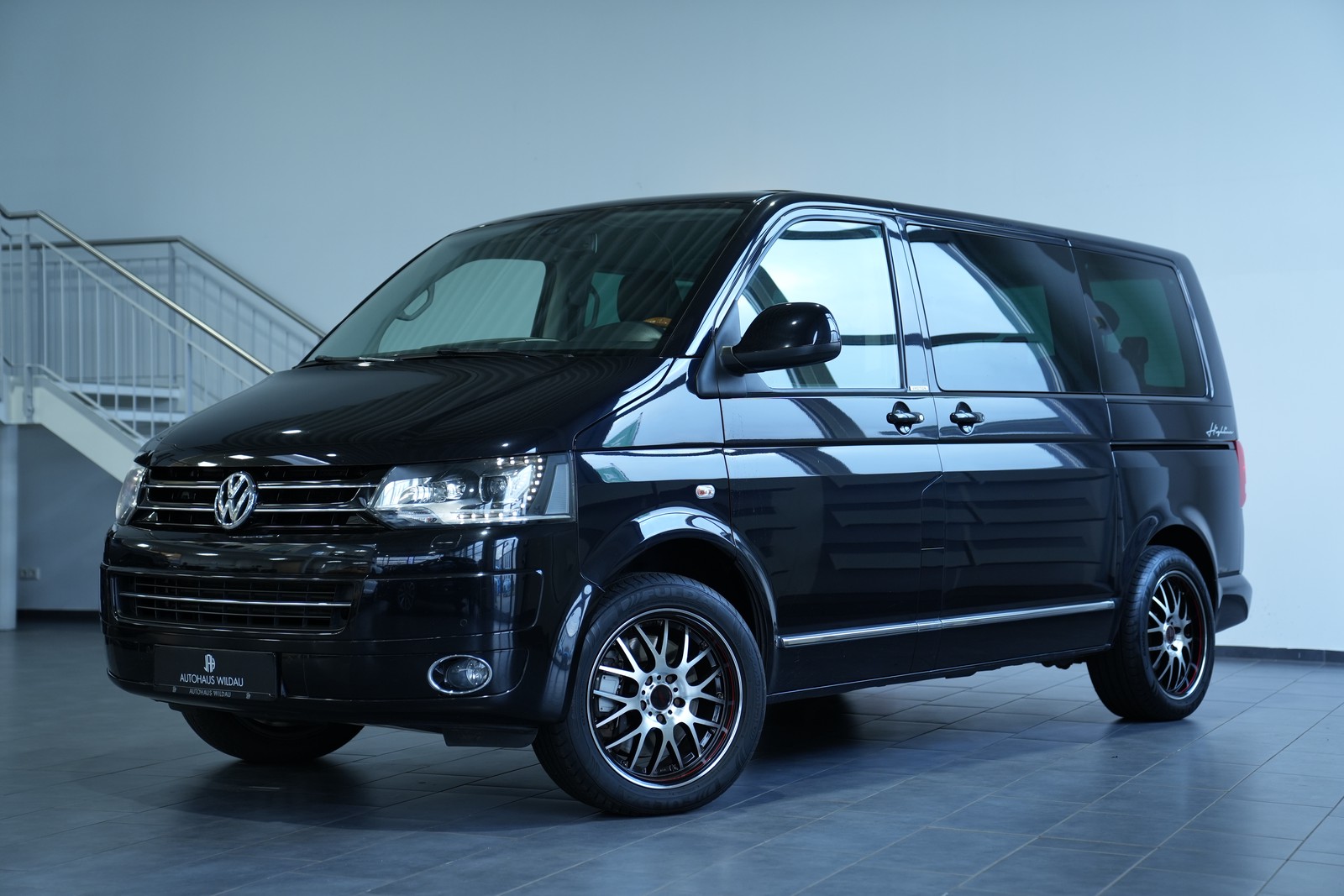 Volkswagen T5 Multivan Highline 4Motion AUT NAV AHK DYNAUDIO