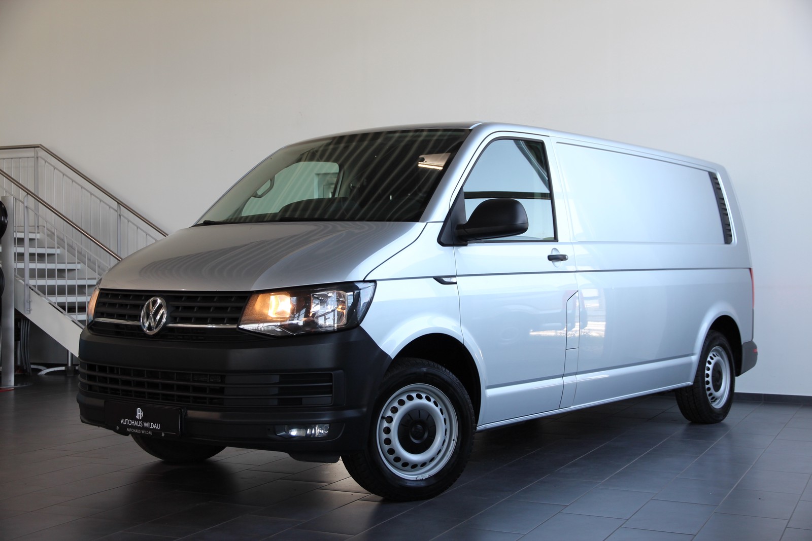 Volkswagen T6 Transporter Kasten lang SORTIMO STANDHEIZUNG