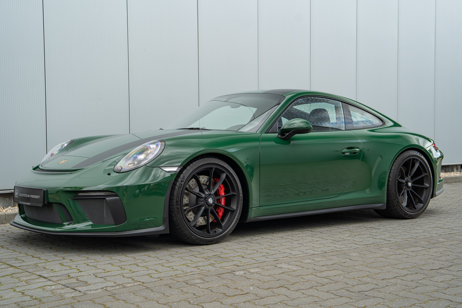 Porsche 911/991 GT3 Touring PTS britishracinggreen Lift